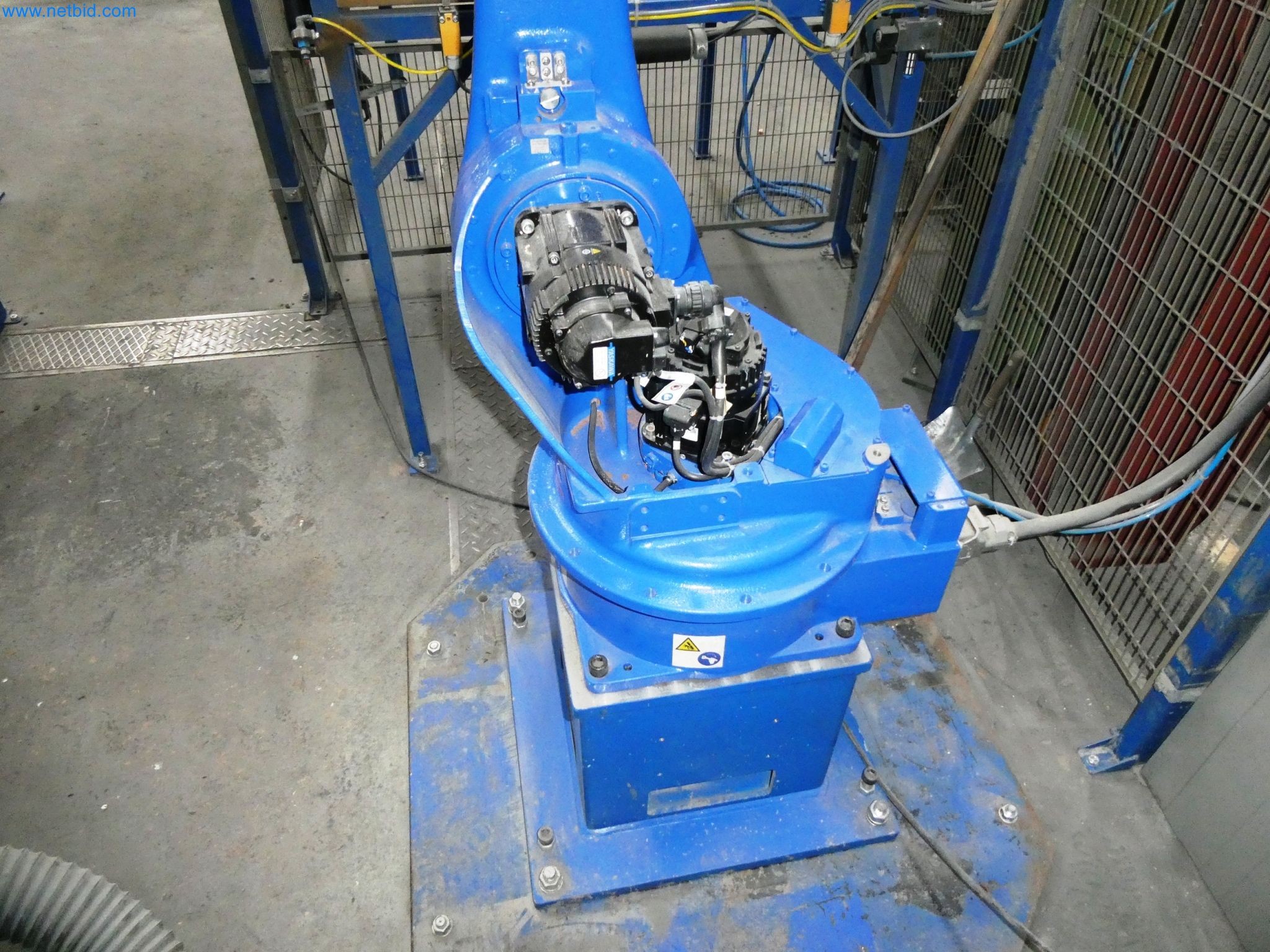 Maszyny z sektora technologii powierzchni-10