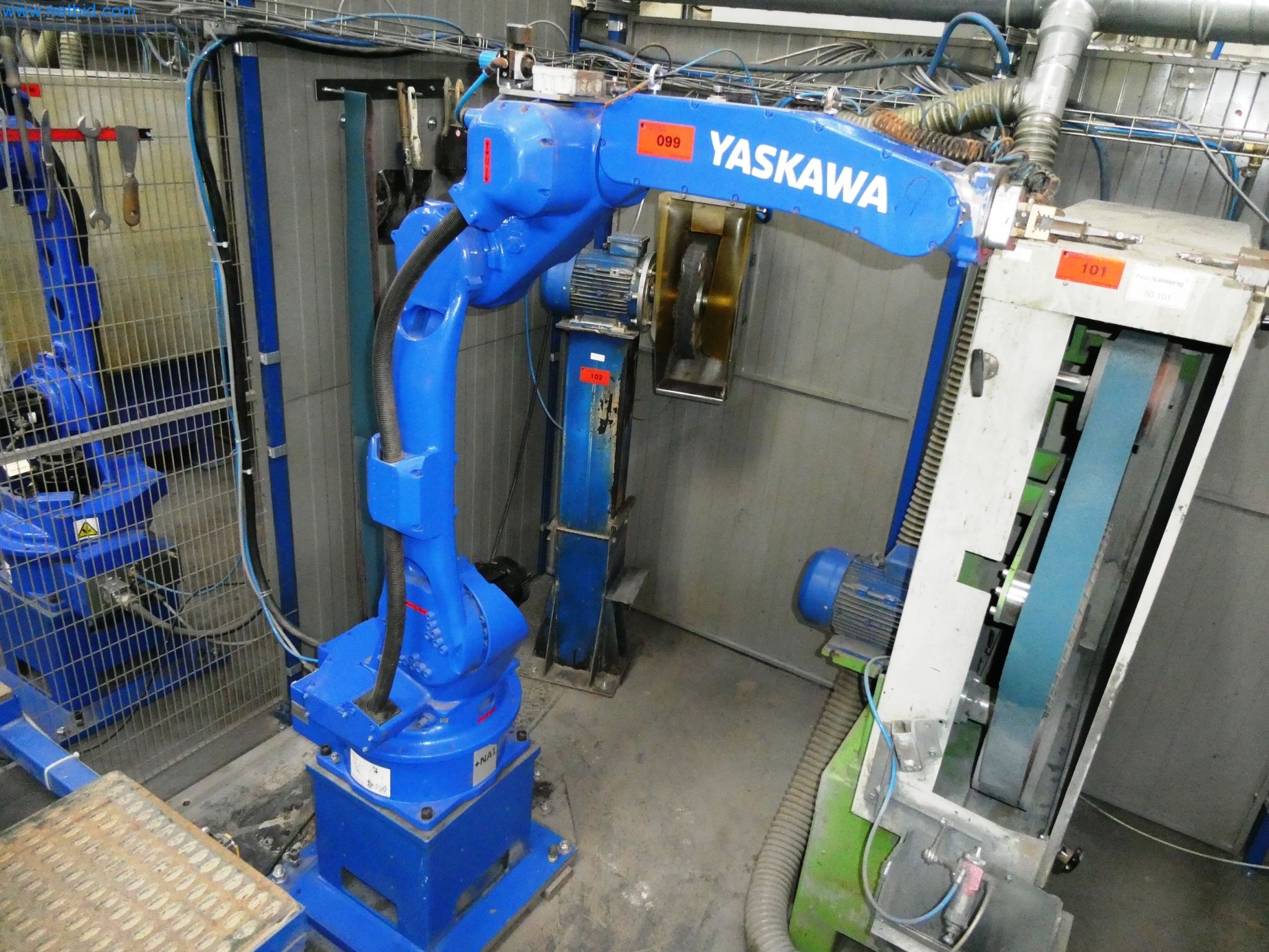 Maszyny z sektora technologii powierzchni-1