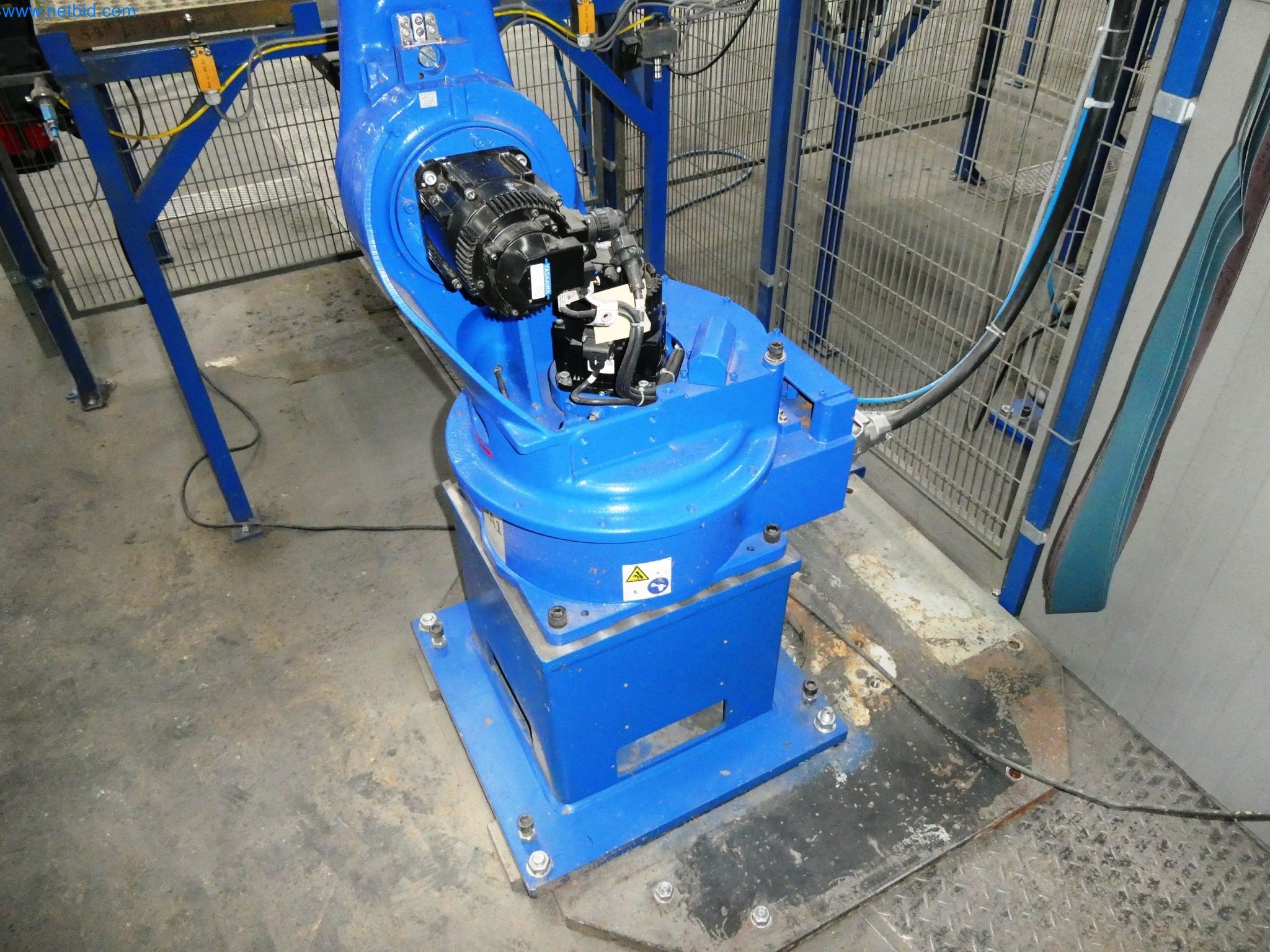 Maszyny z sektora technologii powierzchni-6