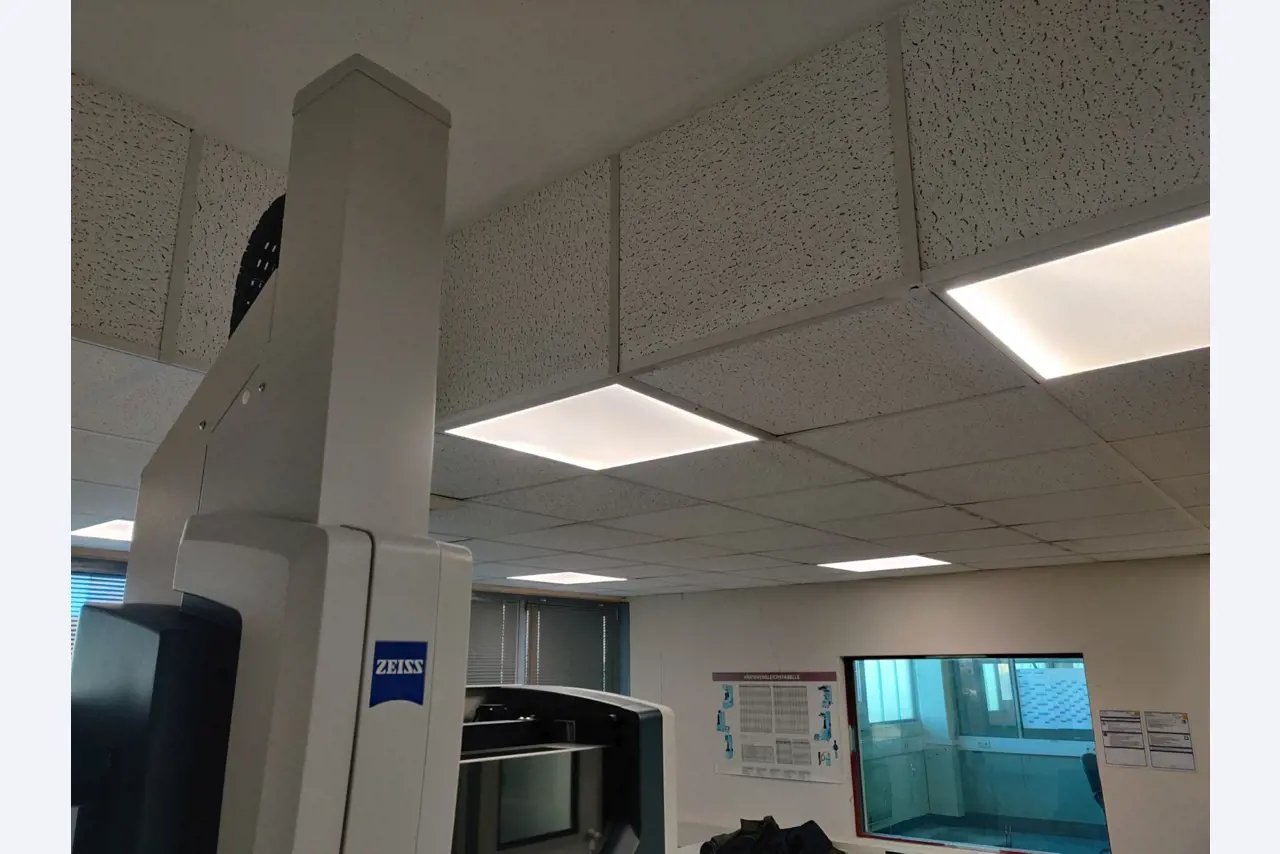 Współrzędnościowa maszyna pomiarowa CNC w konstrukcji portalowej i produkcyjny system pomiarowy KEYENCE-5