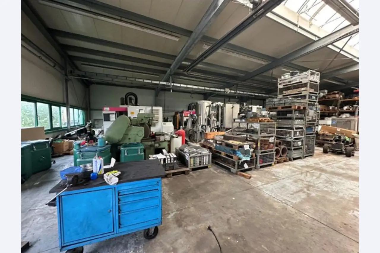 Operating and business equipment - mechanical engineering-20
