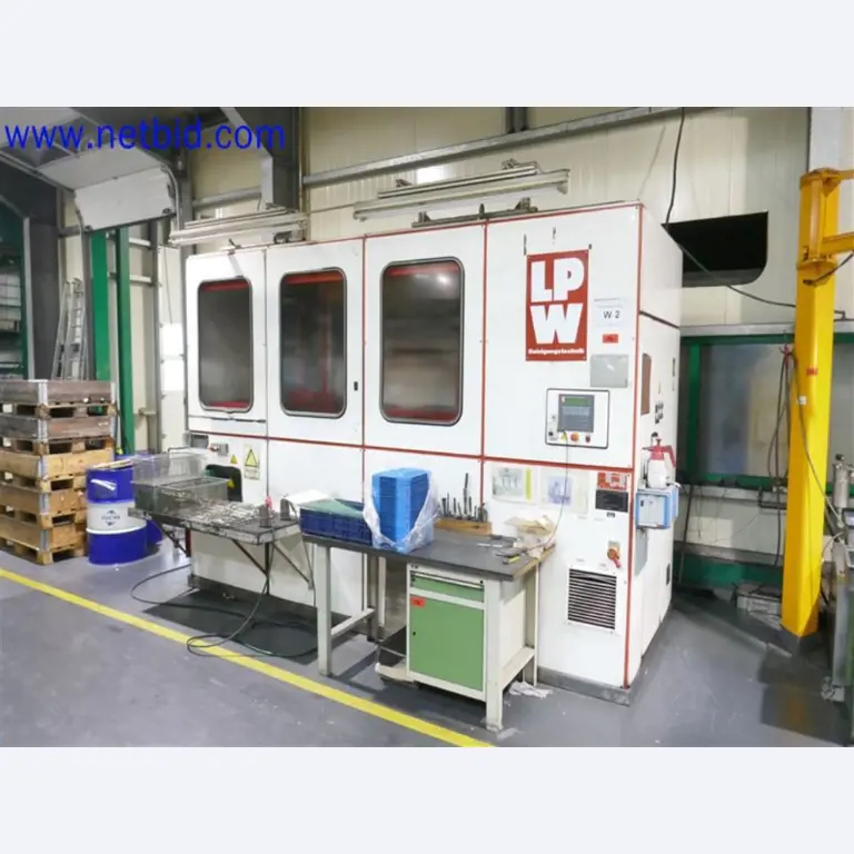 Provozní a kancelářské vybavení - strojírenství-2