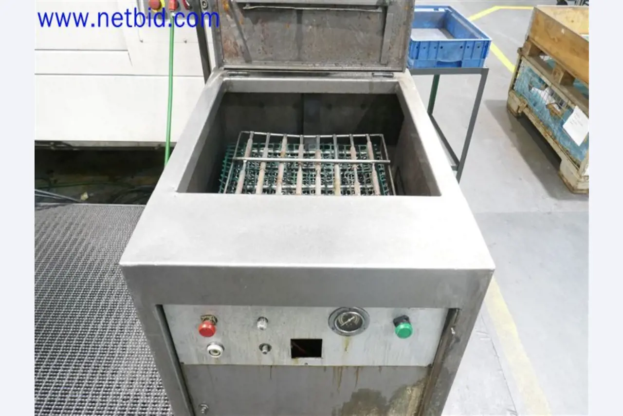 Provozní a kancelářské vybavení - strojírenství-2