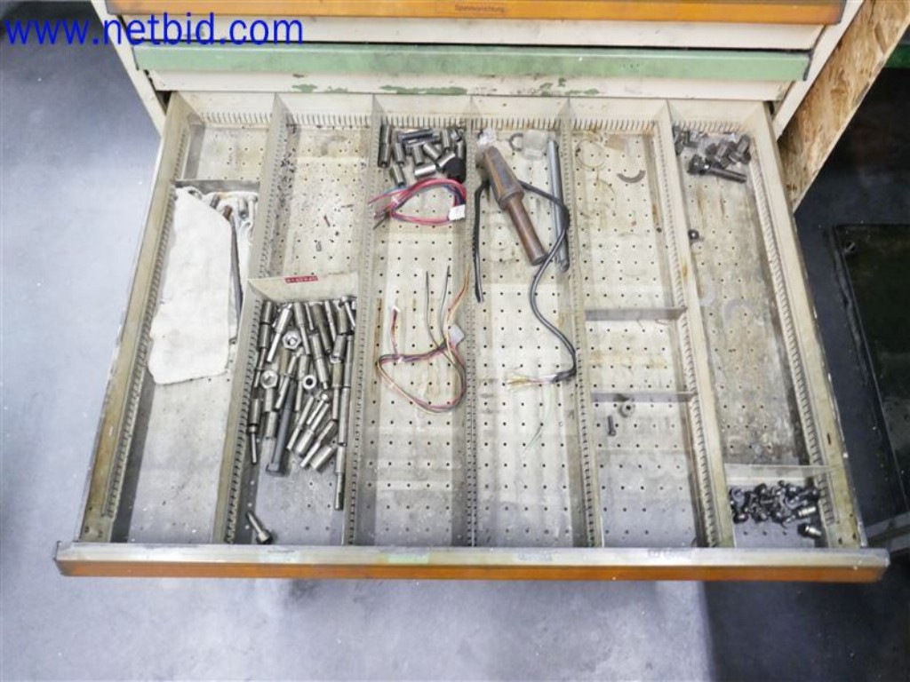 Betriebs- und Geschäftsausstattung - Maschinenbau-7