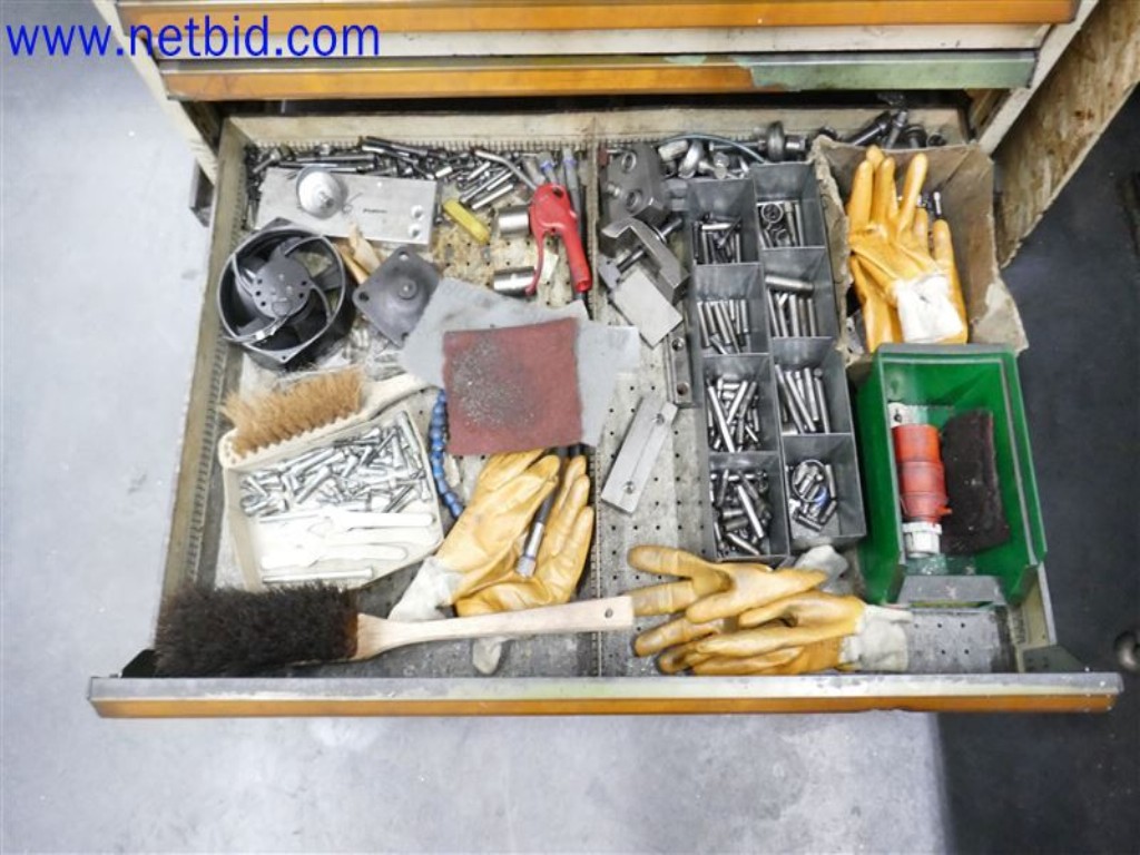 Betriebs- und Geschäftsausstattung - Maschinenbau-9