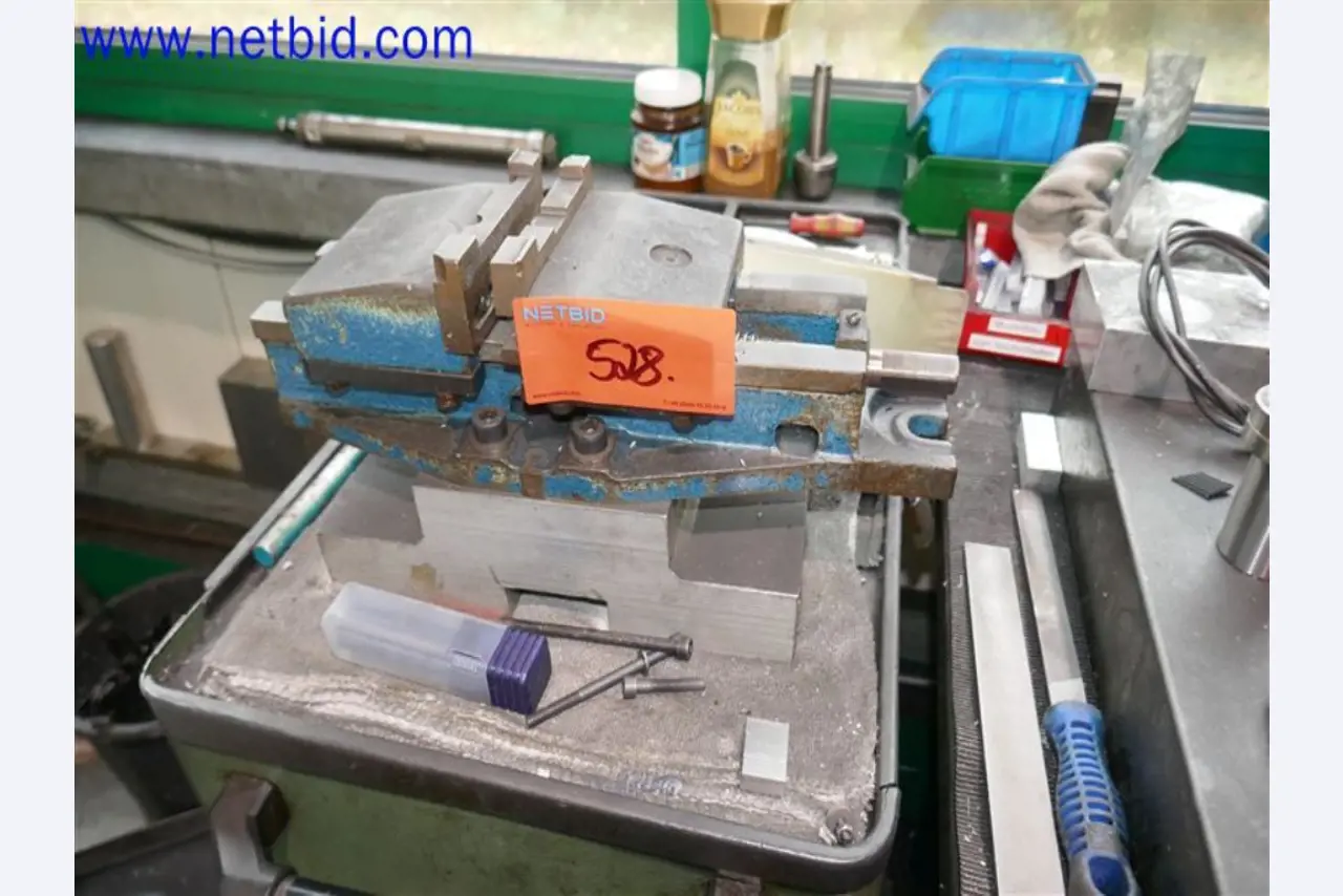 Bedrijfs- en kantooruitrusting - machinebouw-1