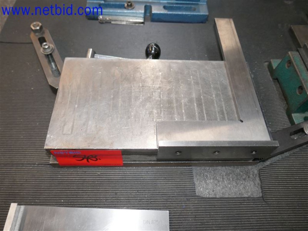 Betriebs- und Geschäftsausstattung - Maschinenbau-1