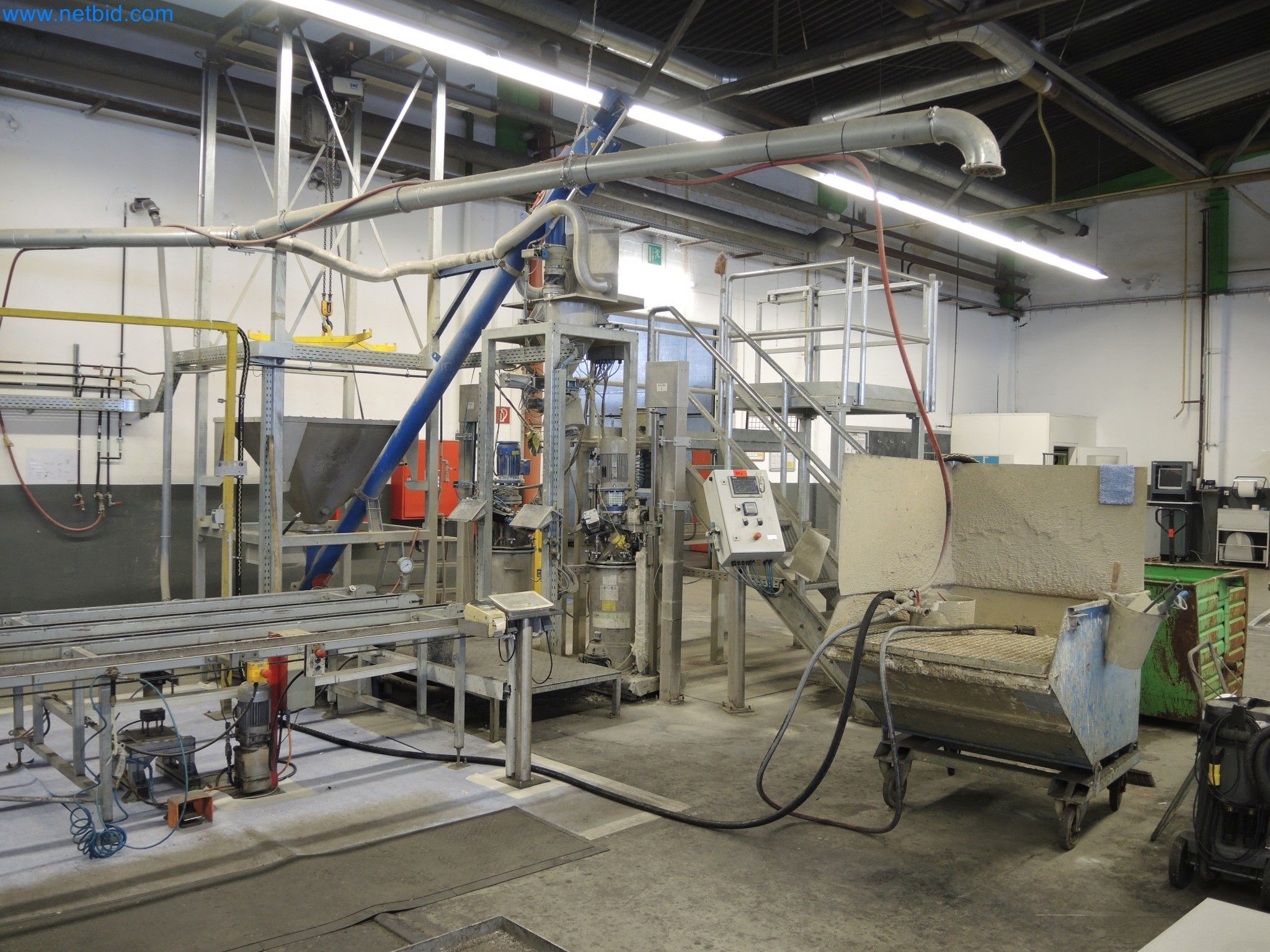 Machines for the production of insulation materials, EPS foam parts / particle foam components-1