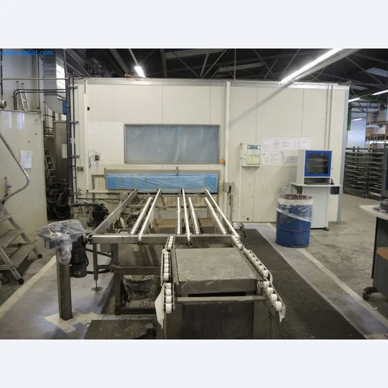 Machines for the production of insulation materials, EPS foam parts / particle foam components-2