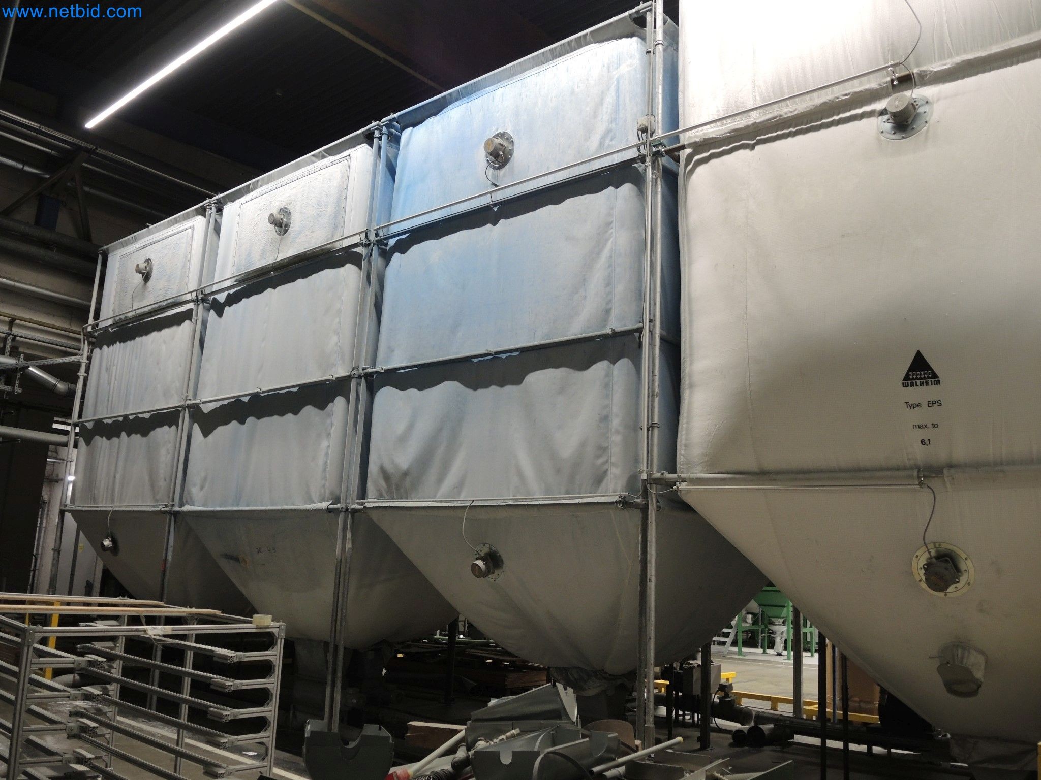 Machines for the production of insulation materials, EPS foam parts / particle foam components-2