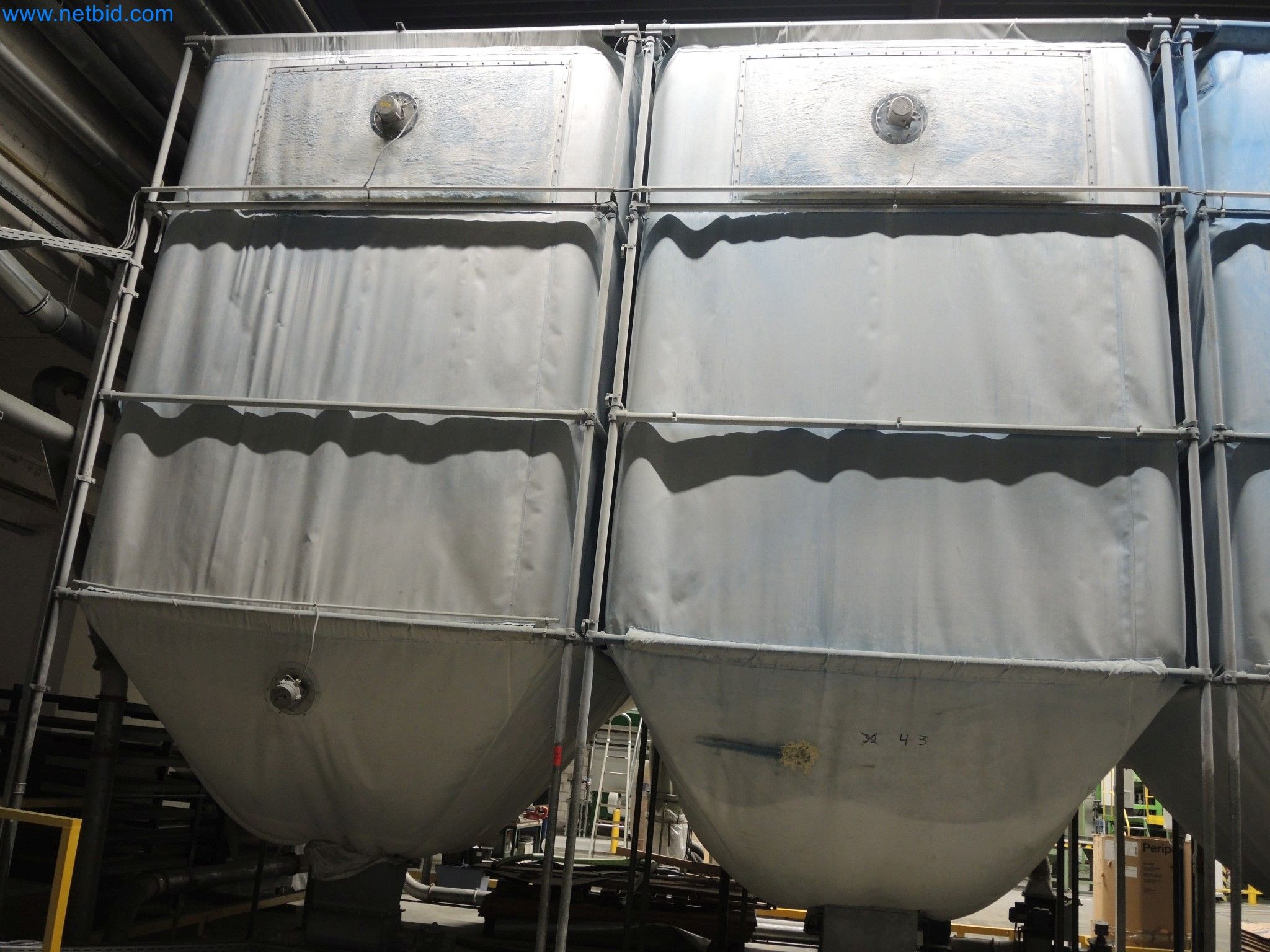 Machines for the production of insulation materials, EPS foam parts / particle foam components-3