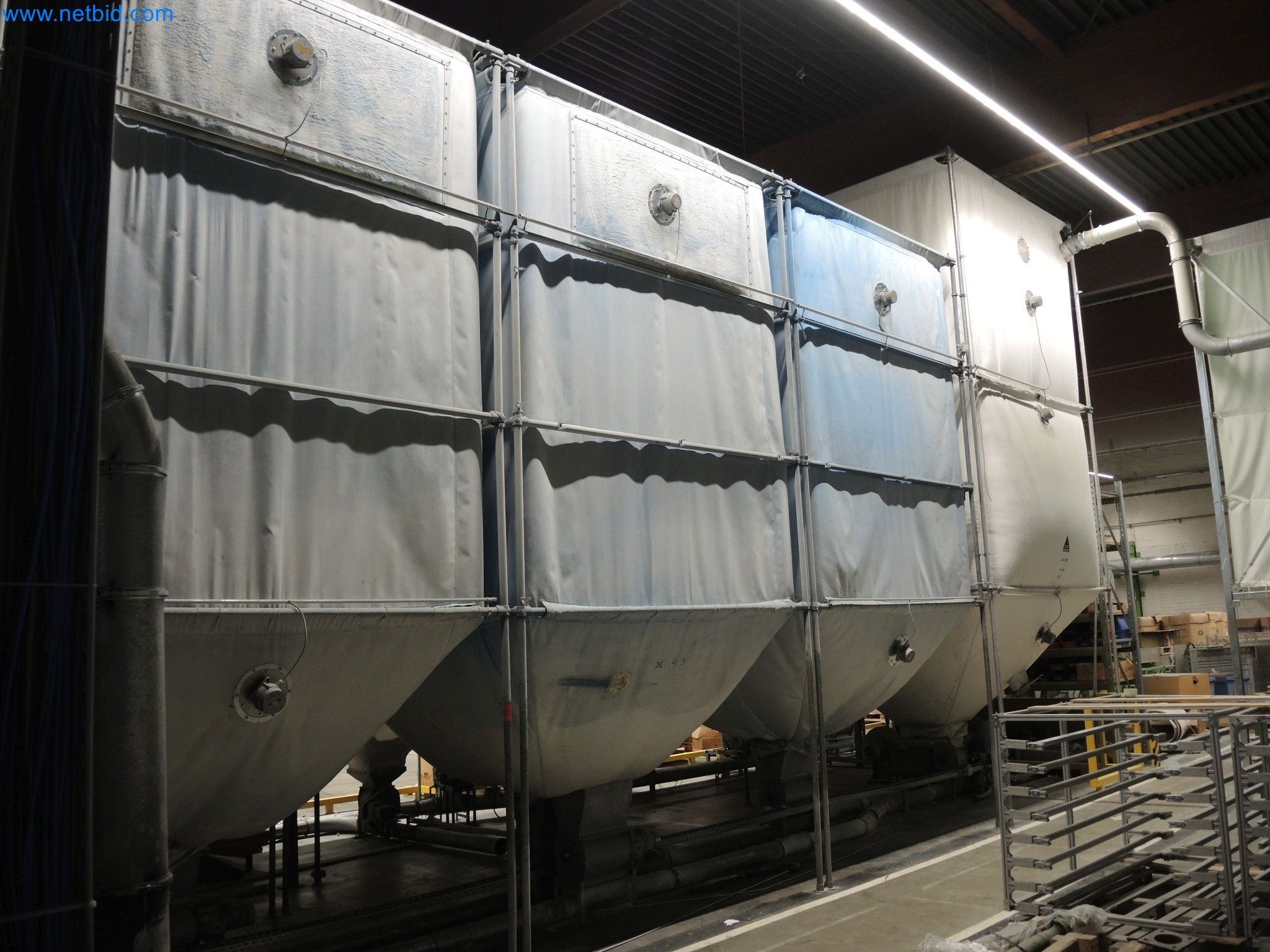 Machines for the production of insulation materials, EPS foam parts / particle foam components-4