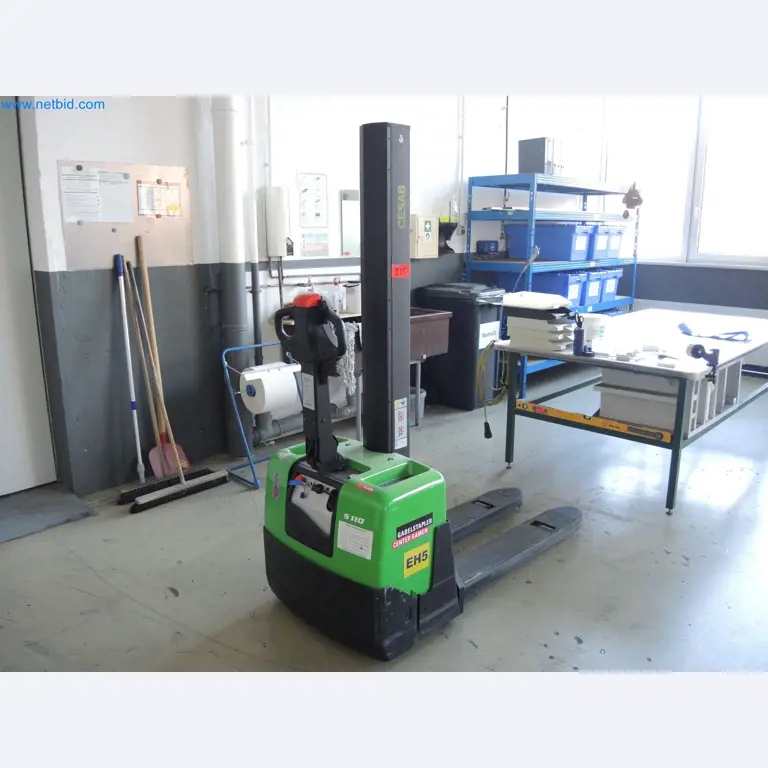 Machines for the production of insulation materials, EPS foam parts / particle foam components-2