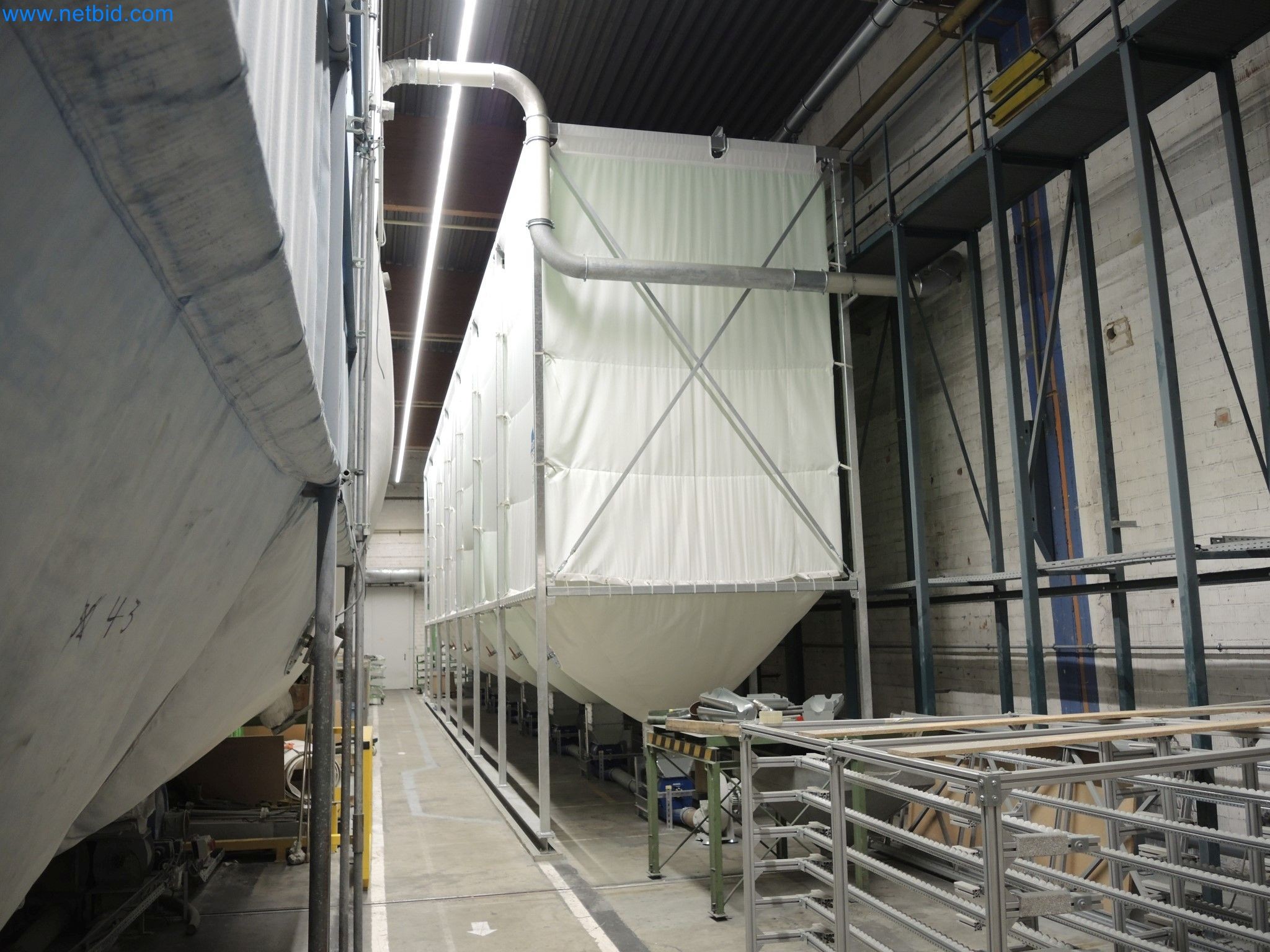 Machines for the production of insulation materials, EPS foam parts / particle foam components-7