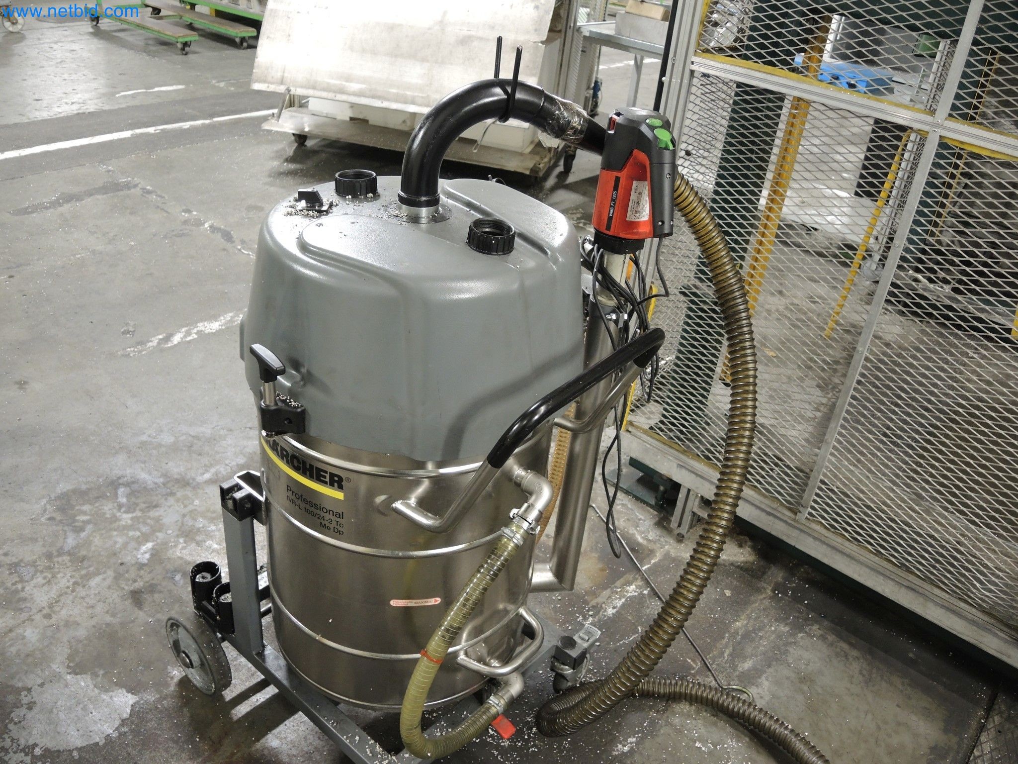 Machines for the production of insulation materials, EPS foam parts / particle foam components-2