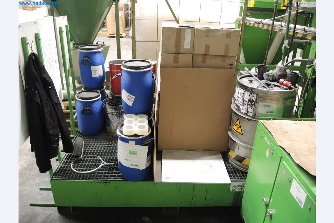 Stroje na výrobu izolačních materiálů, dílů z pěnového polystyrenu / komponentů z pěnových částic-1