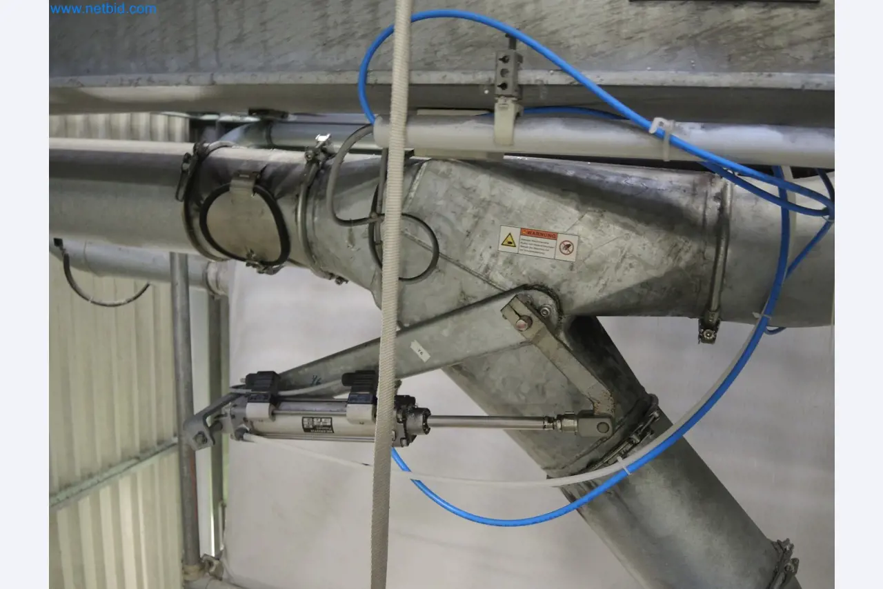 Machines for the production of insulation materials, EPS foam parts / particle foam components-2