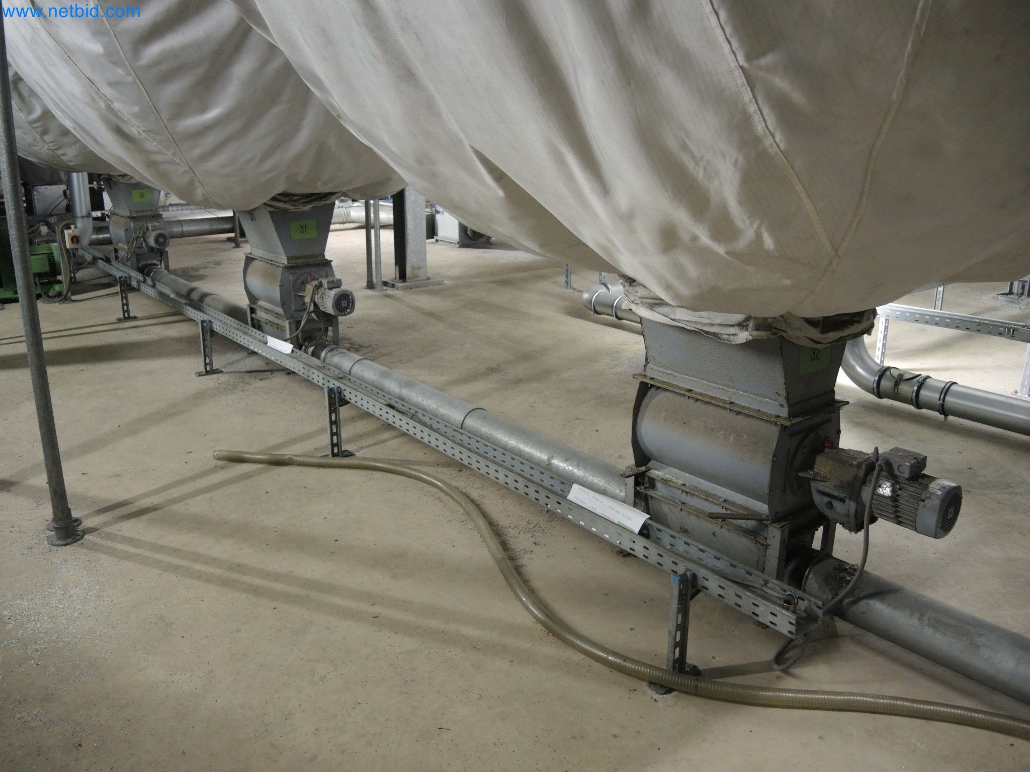 Machines for the production of insulation materials, EPS foam parts / particle foam components-3