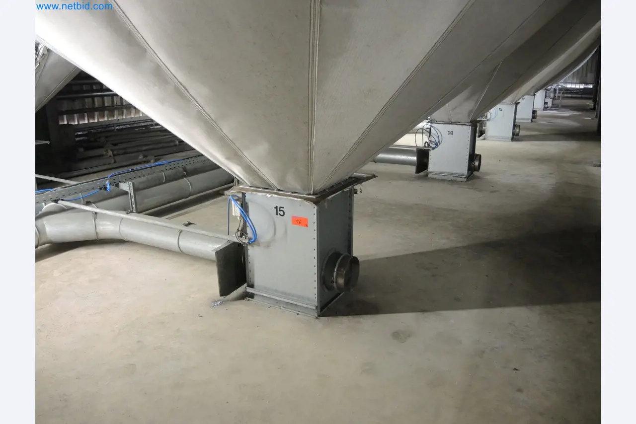 Machines for the production of insulation materials, EPS foam parts / particle foam components-2