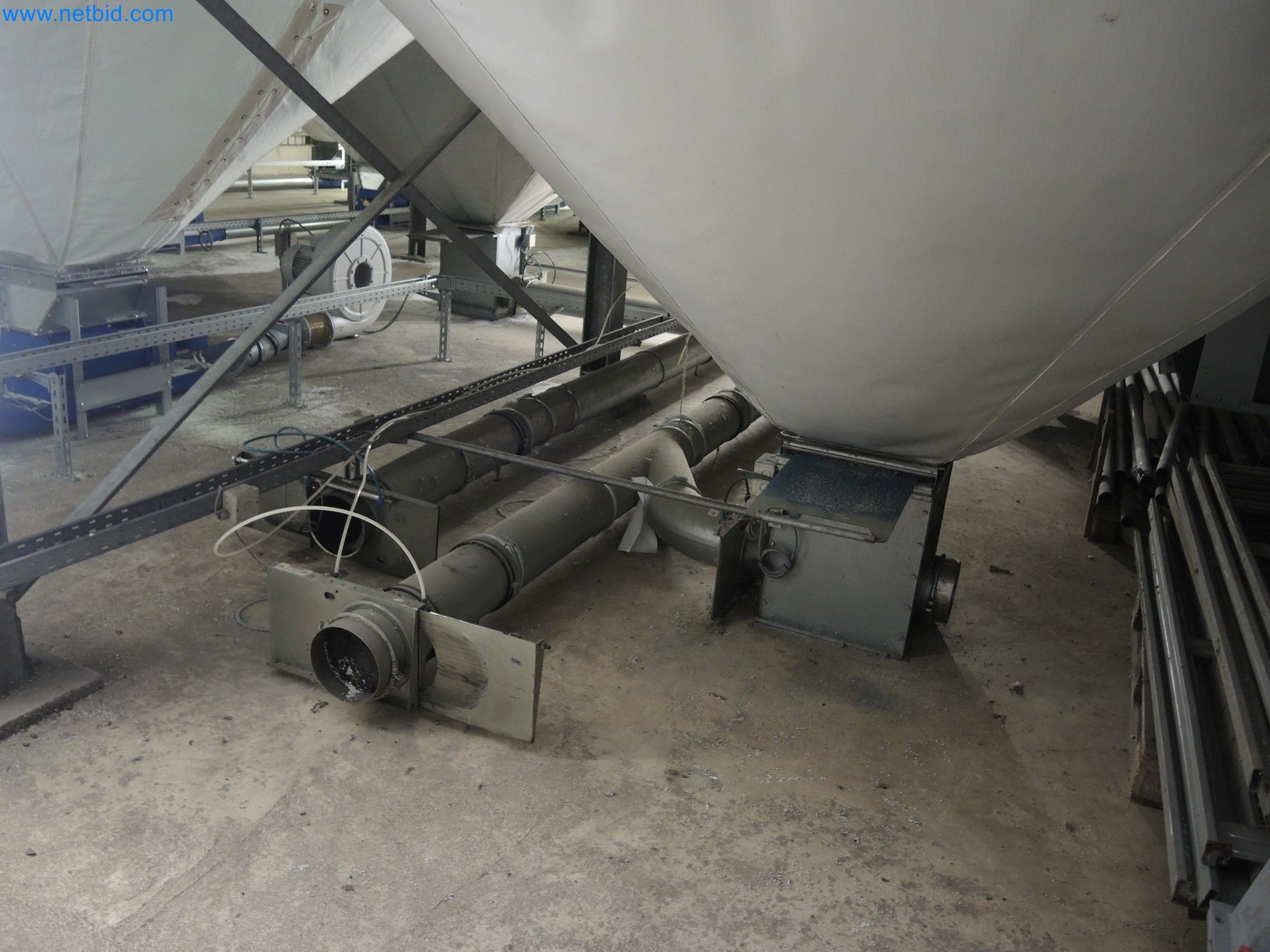 Machines for the production of insulation materials, EPS foam parts / particle foam components-4