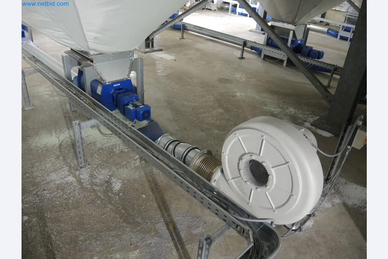 Machines for the production of insulation materials, EPS foam parts / particle foam components-1