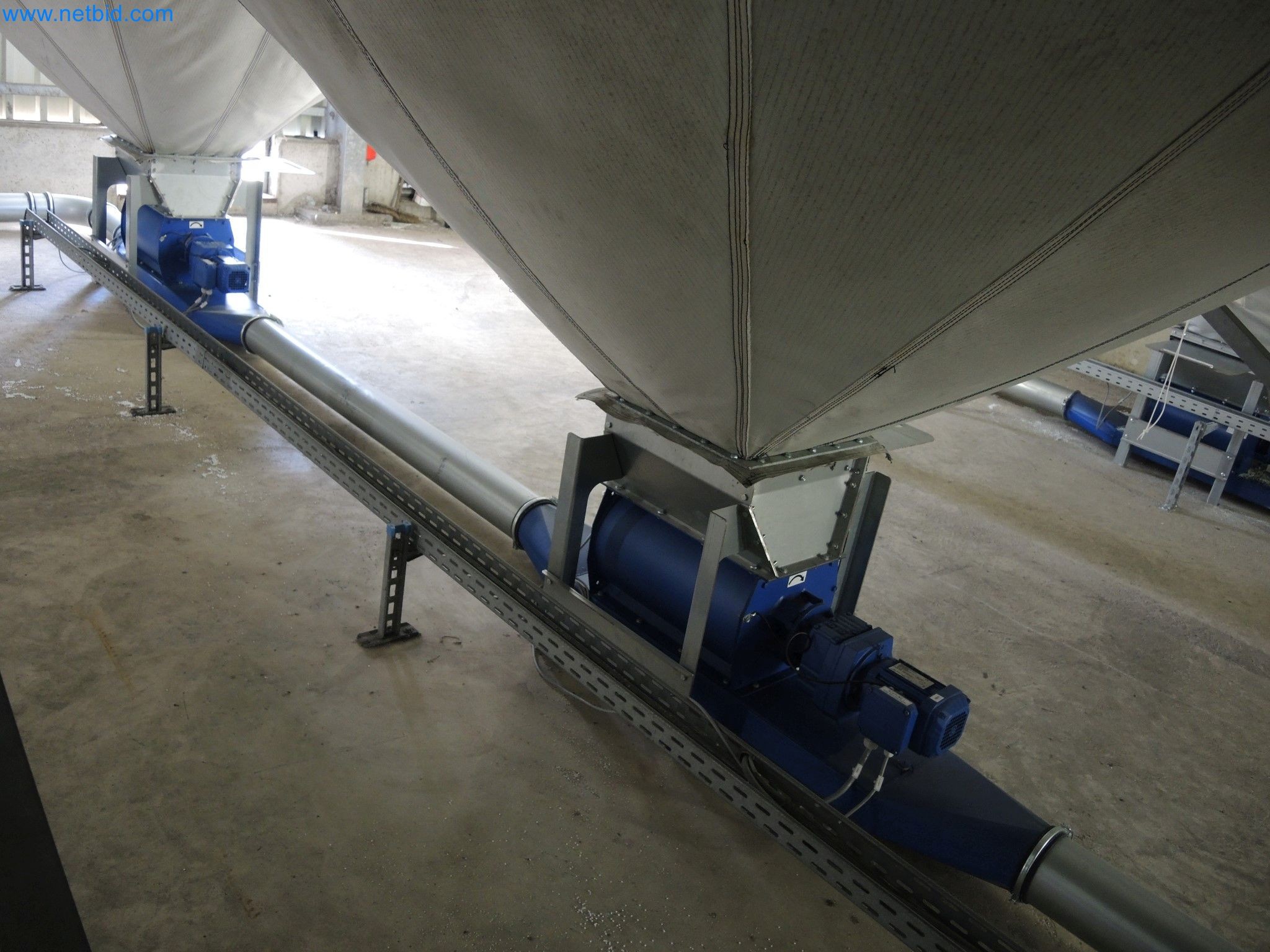 Machines for the production of insulation materials, EPS foam parts / particle foam components-2