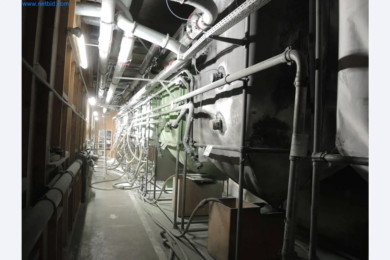 Machines for the production of insulation materials, EPS foam parts / particle foam components-1