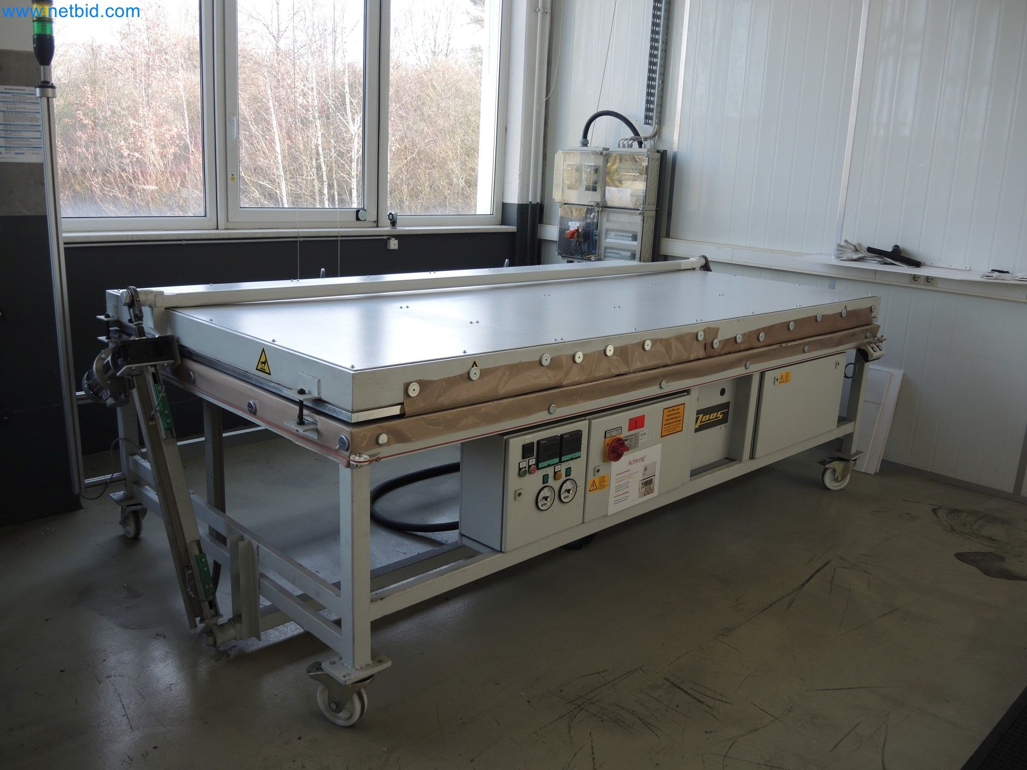 Machines for the production of insulation materials, EPS foam parts / particle foam components-2