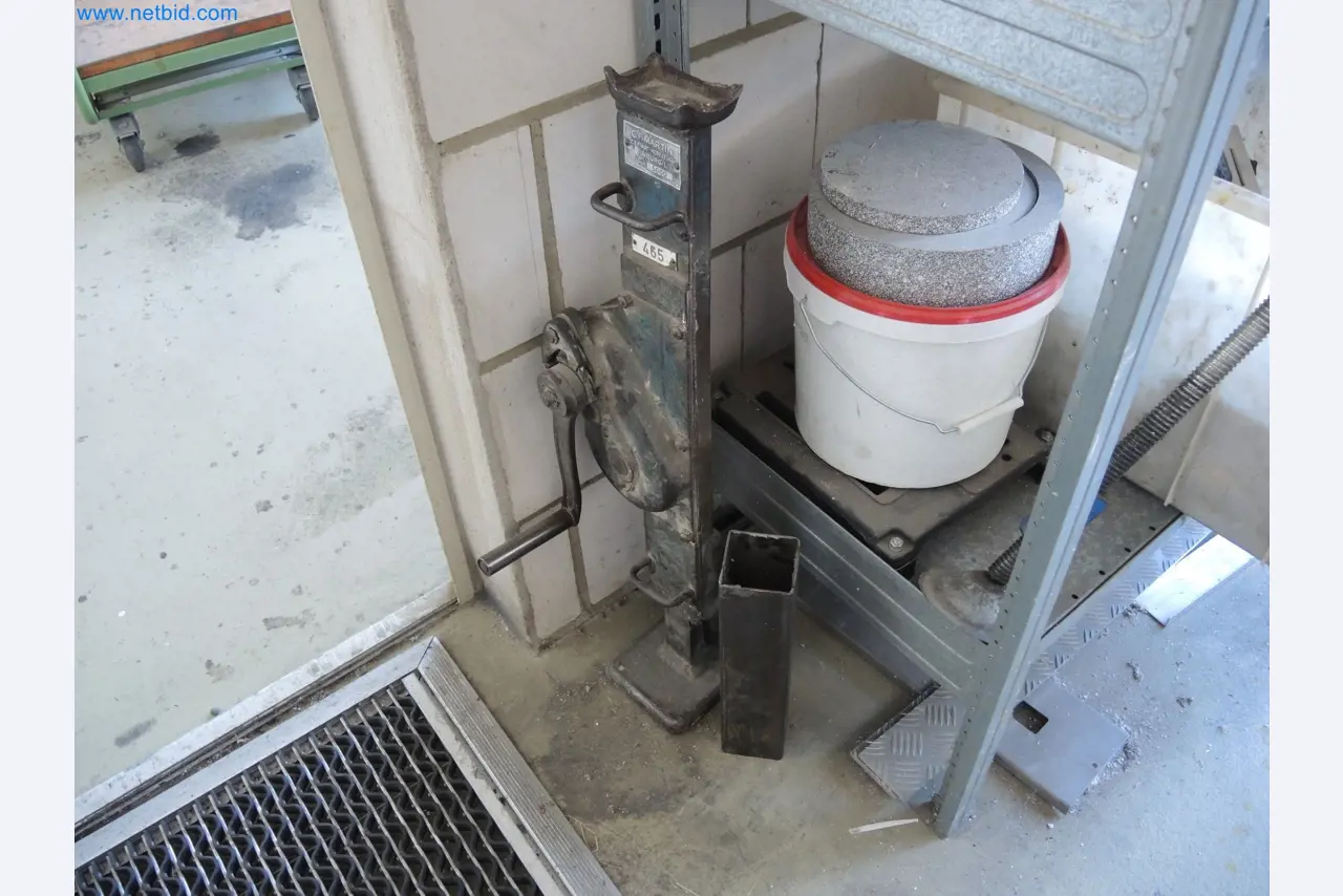 Machines for the production of insulation materials, EPS foam parts / particle foam components-8