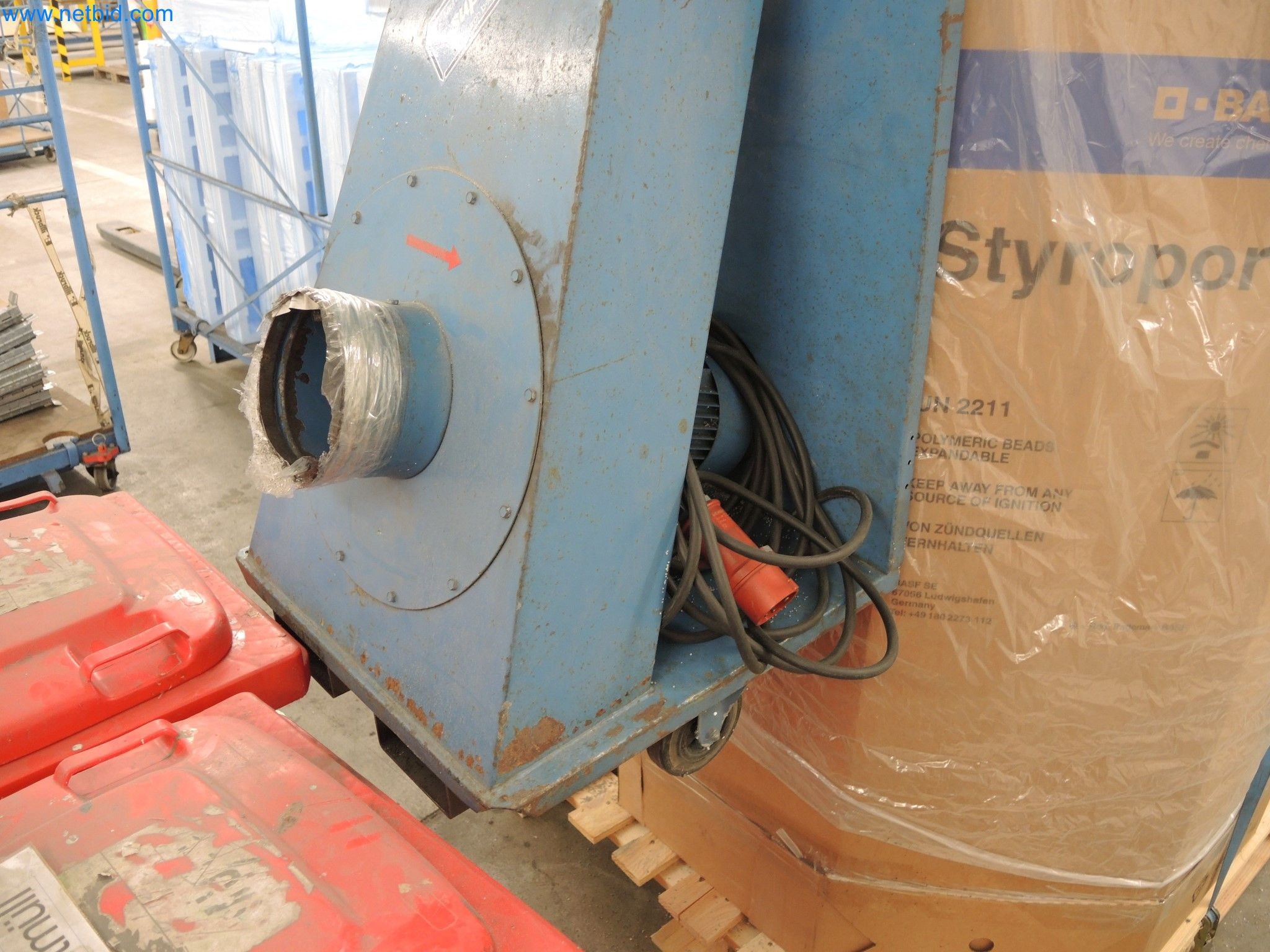 Machines for the production of insulation materials, EPS foam parts / particle foam components-1