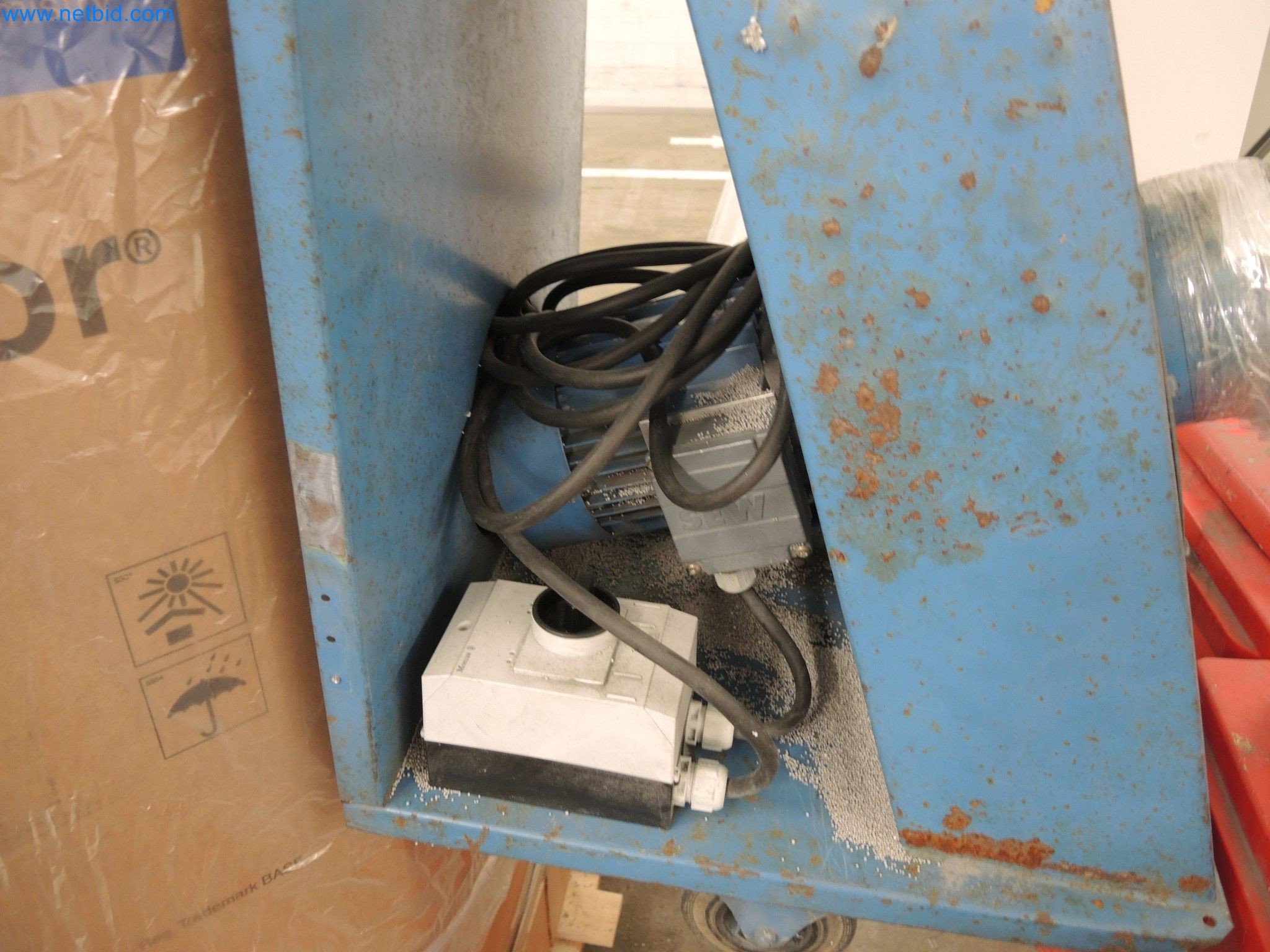 Machines for the production of insulation materials, EPS foam parts / particle foam components-4