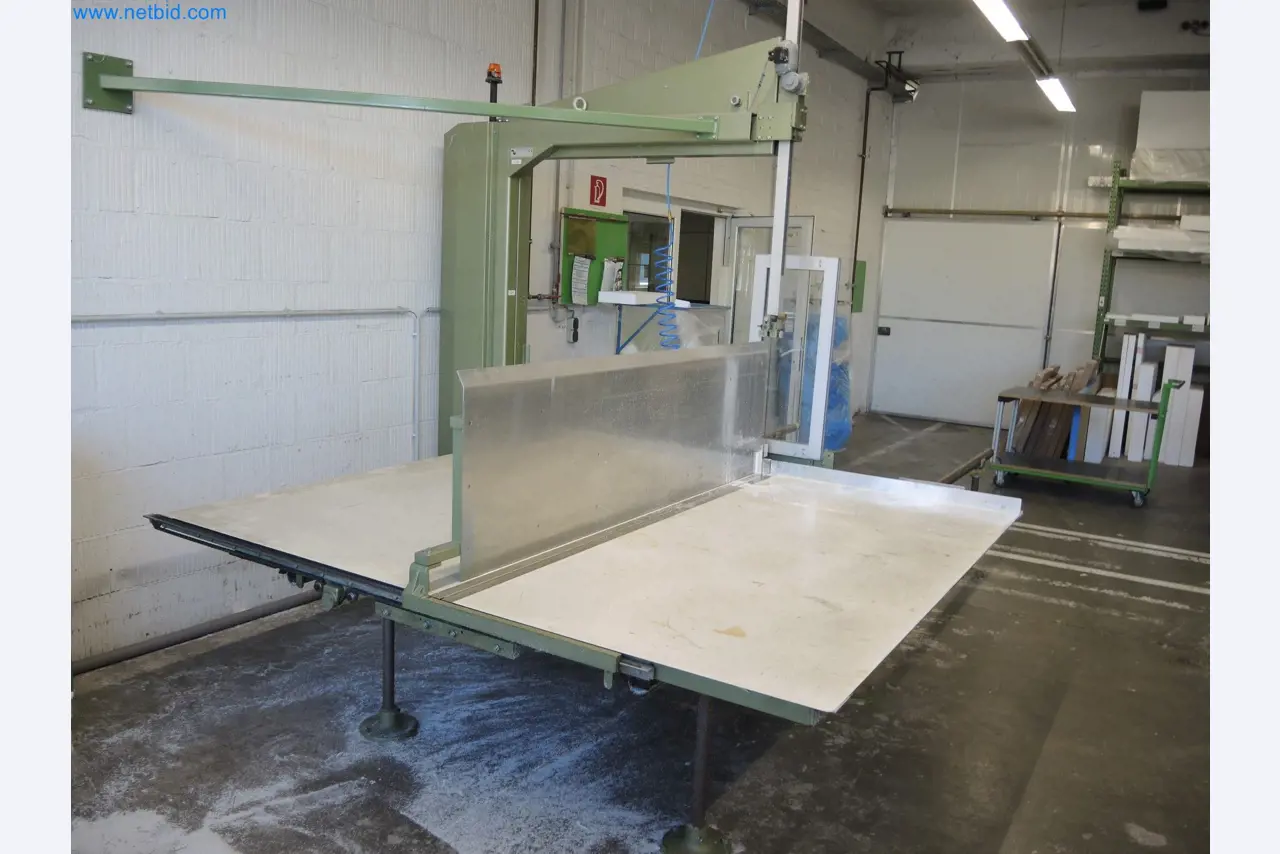 Machines for the production of insulation materials, EPS foam parts / particle foam components-2