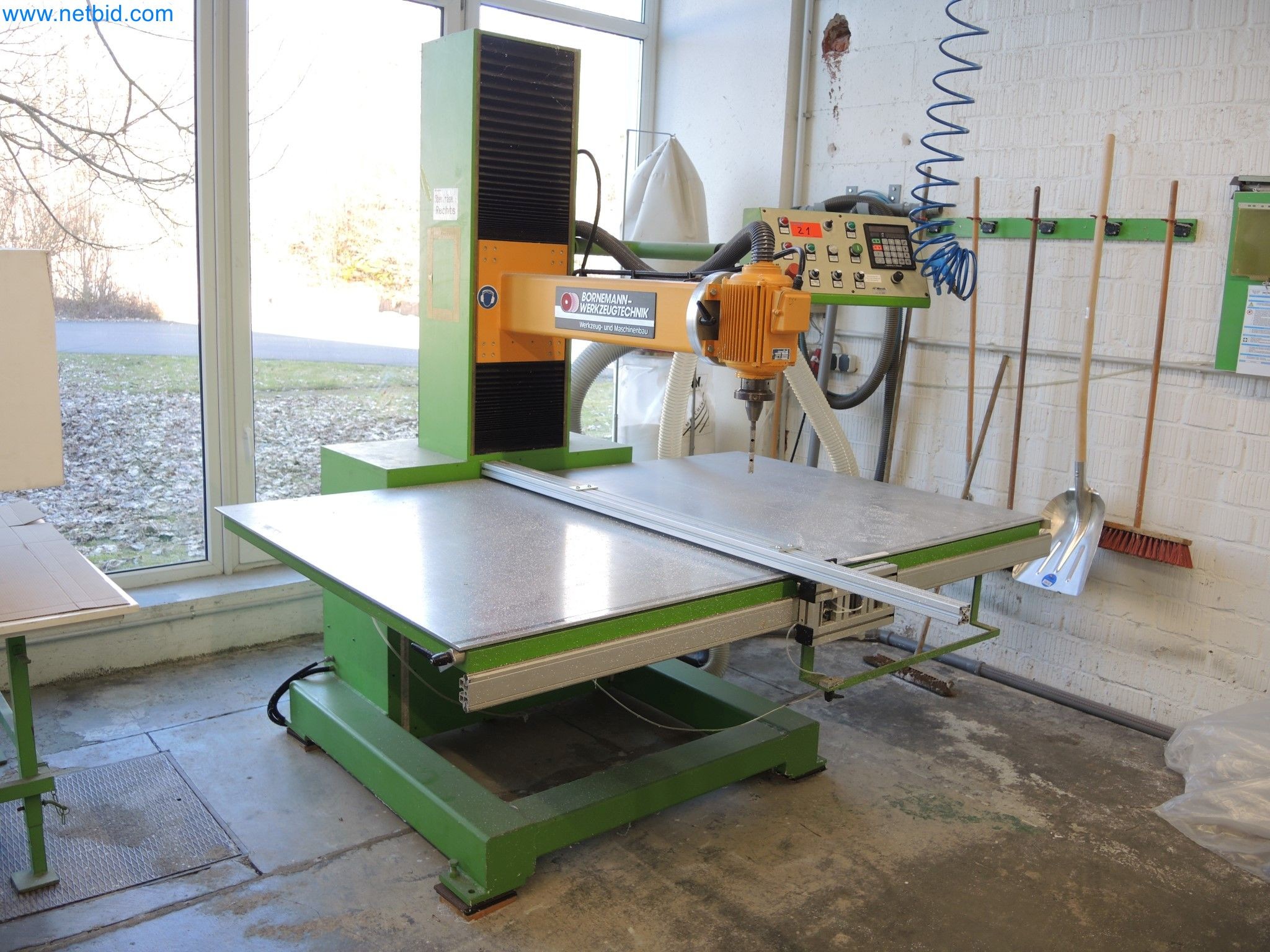 Stroji za proizvodnjo izolacijskih materialov, delov iz EPS pene/delov iz penjenih delcev-1