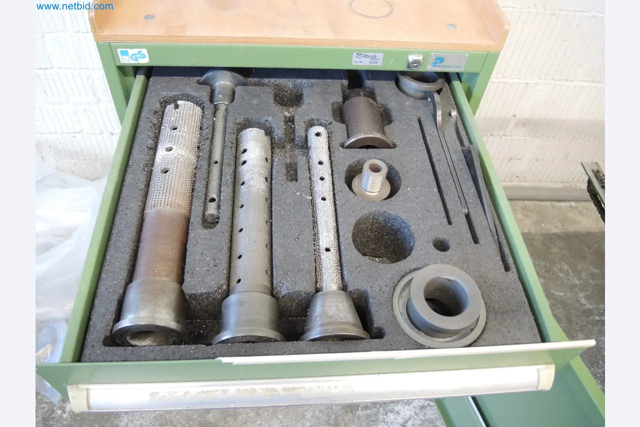 Machines for the production of insulation materials, EPS foam parts / particle foam components-7