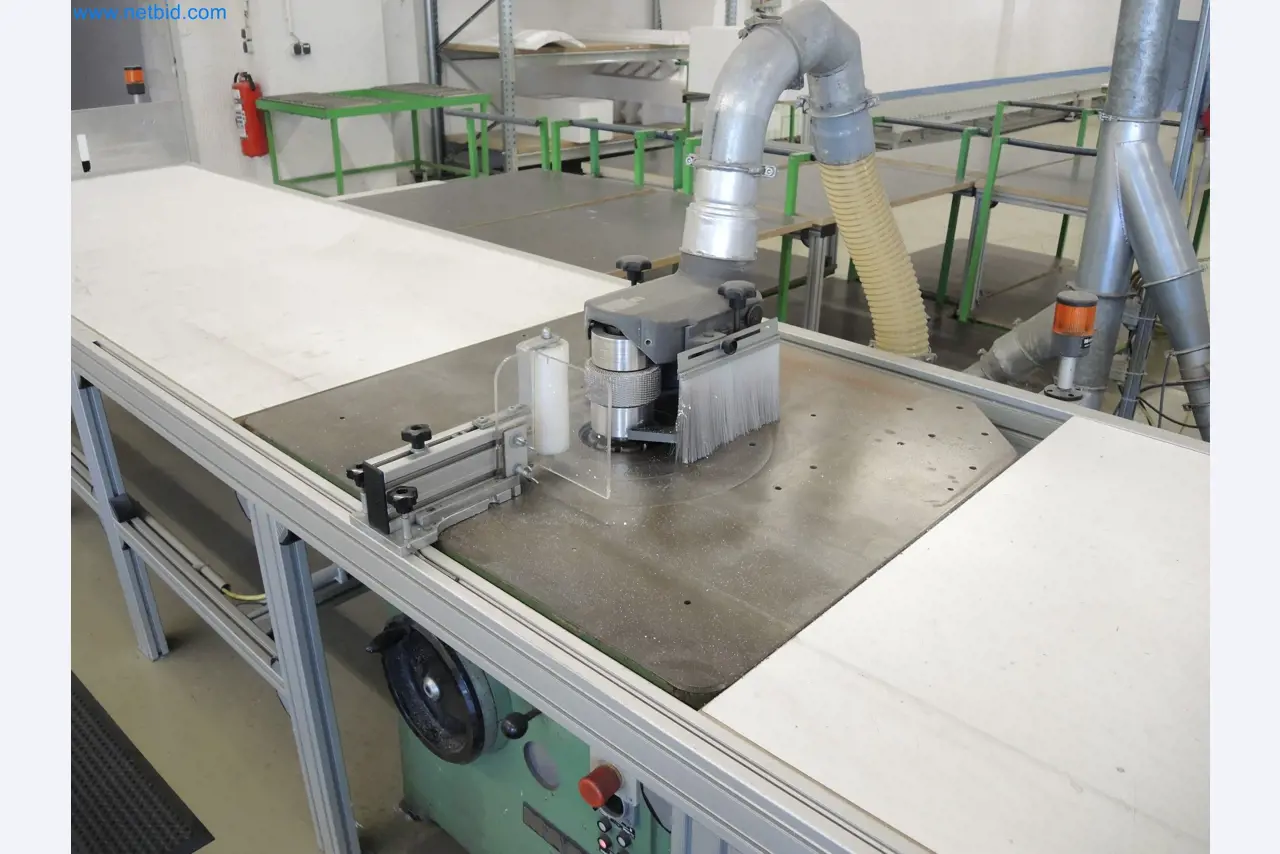 Machines for the production of insulation materials, EPS foam parts / particle foam components-2