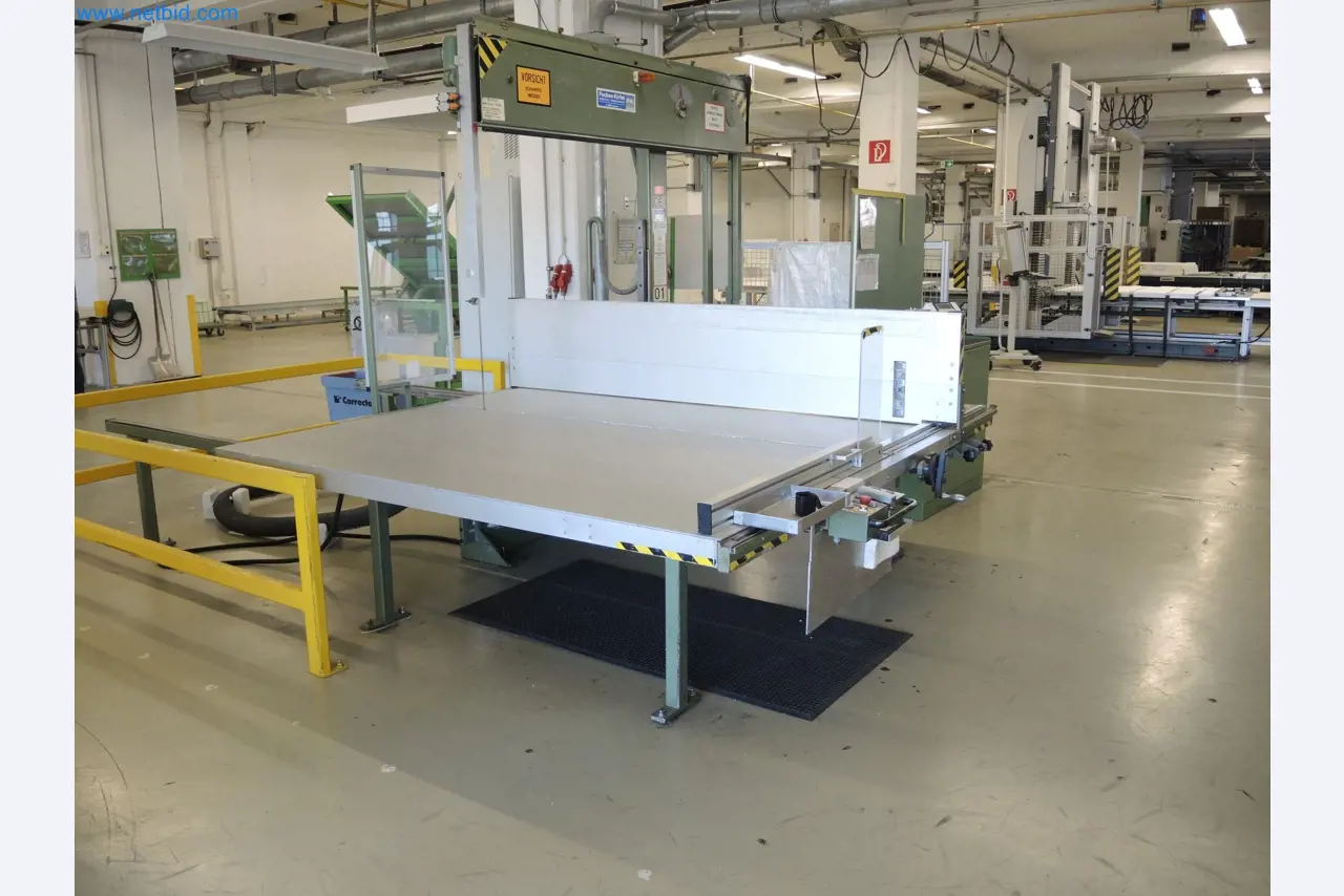 Machines for the production of insulation materials, EPS foam parts / particle foam components-2