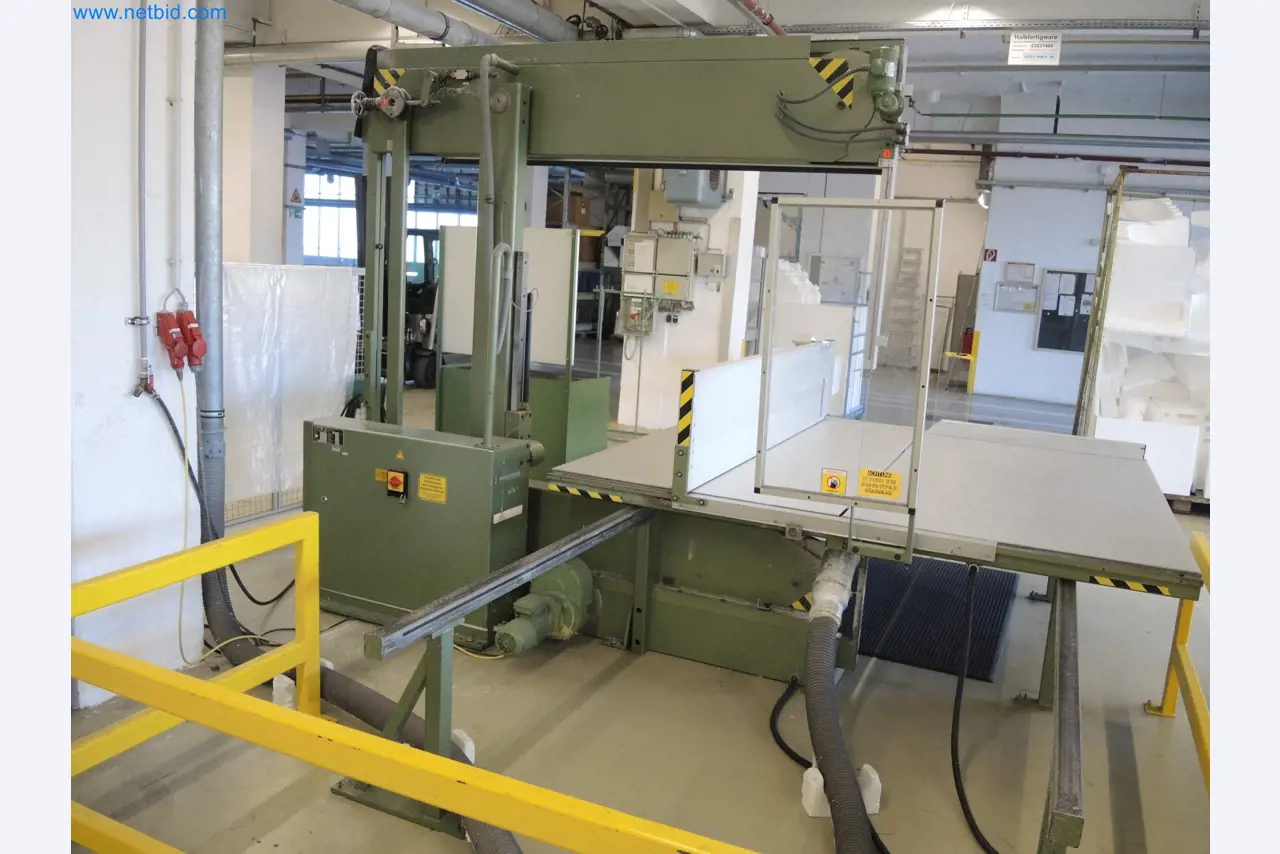 Machines for the production of insulation materials, EPS foam parts / particle foam components-3