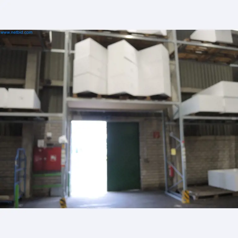 Machines for the production of insulation materials, EPS foam parts / particle foam components-2