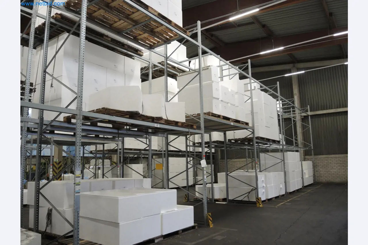 Machines for the production of insulation materials, EPS foam parts / particle foam components-4