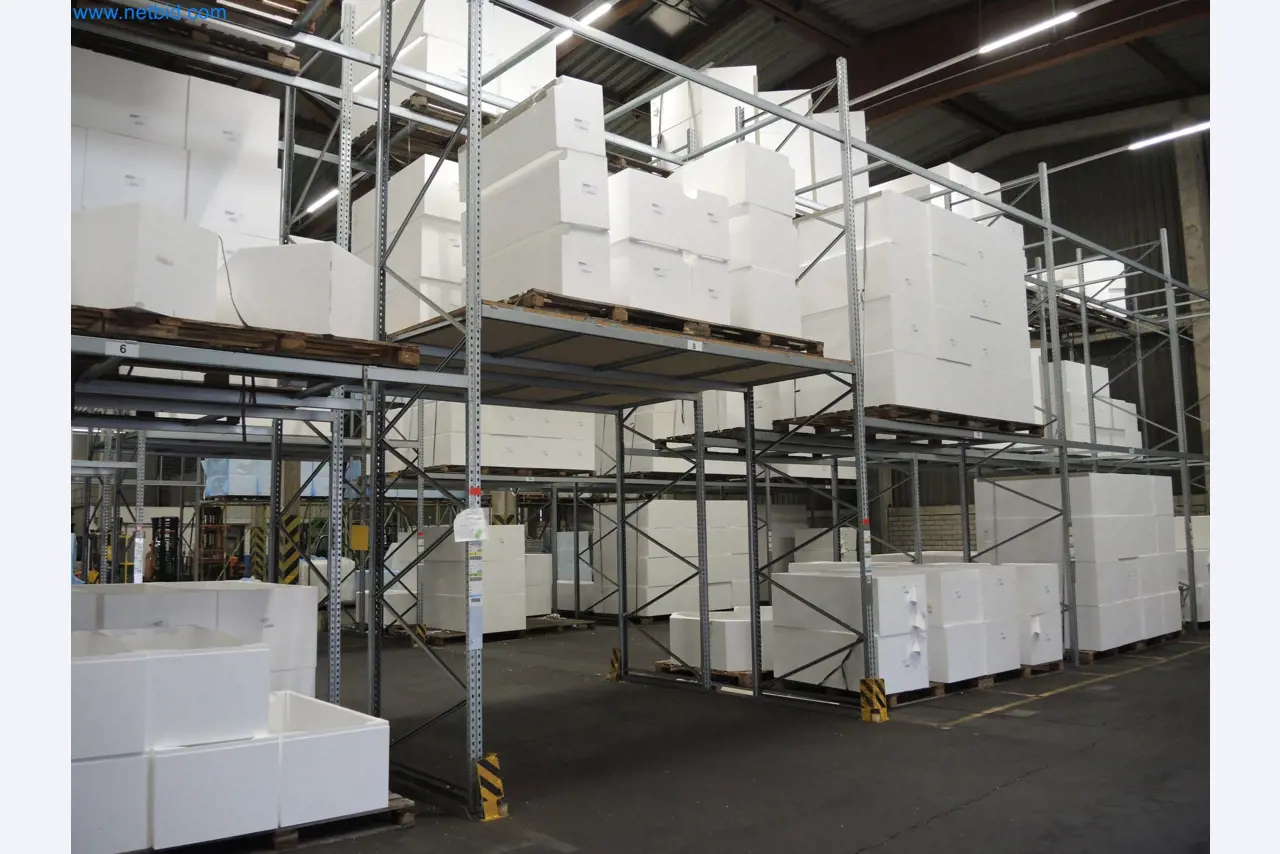 Machines for the production of insulation materials, EPS foam parts / particle foam components-1