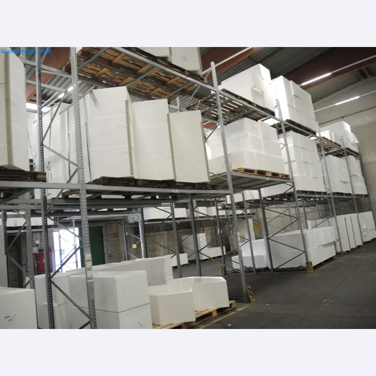 Machines for the production of insulation materials, EPS foam parts / particle foam components-1