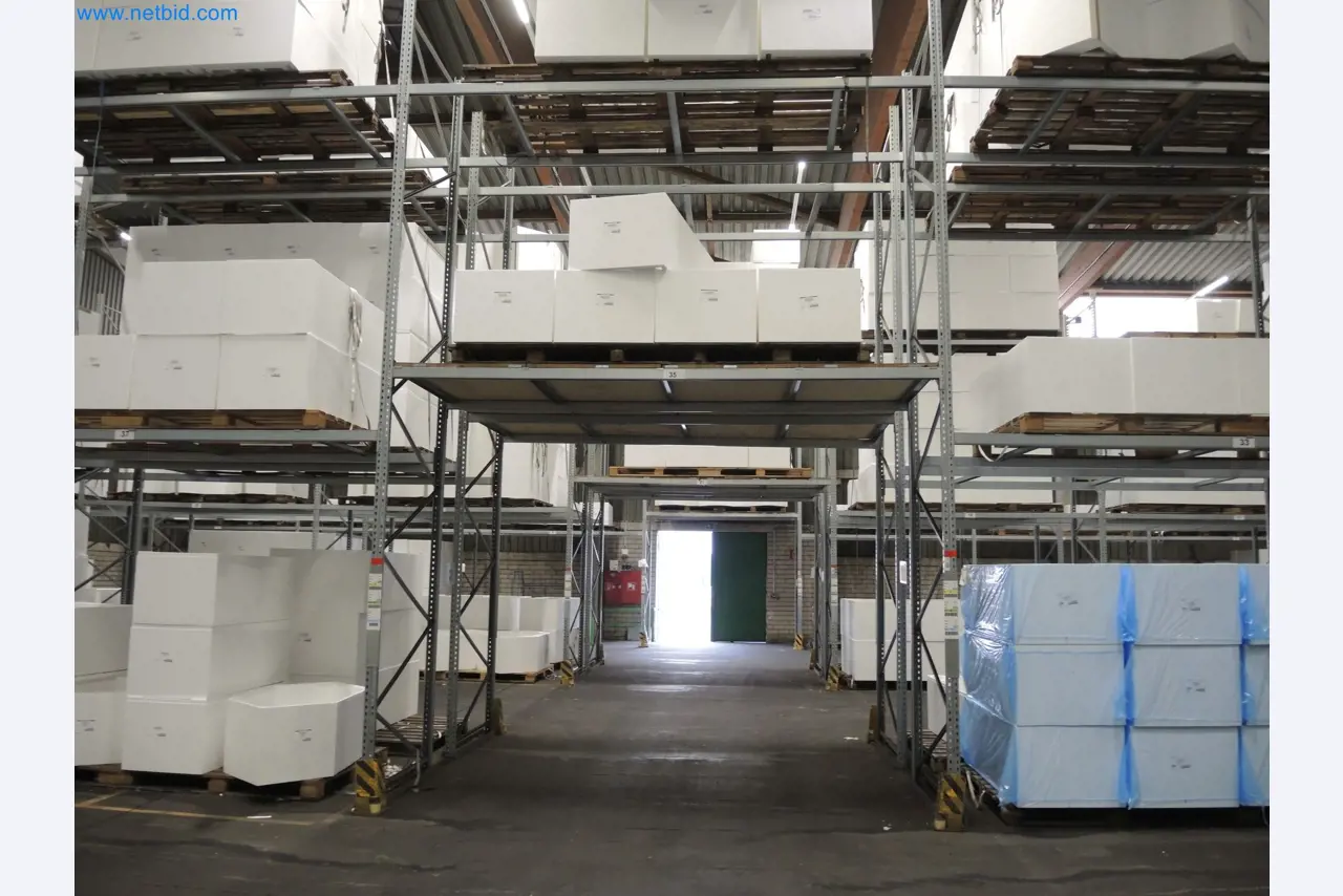 Machines for the production of insulation materials, EPS foam parts / particle foam components-4