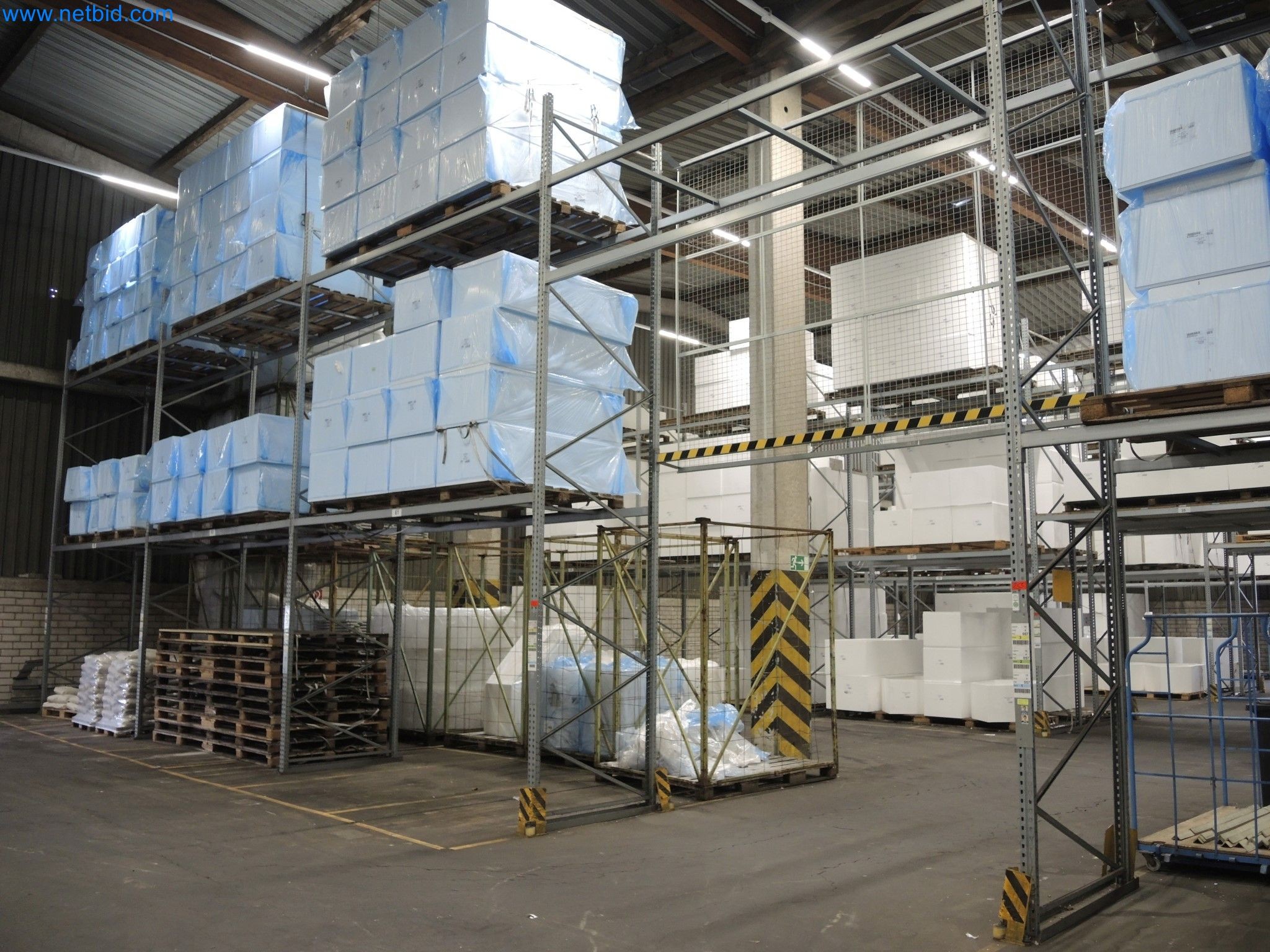 Machines for the production of insulation materials, EPS foam parts / particle foam components-5