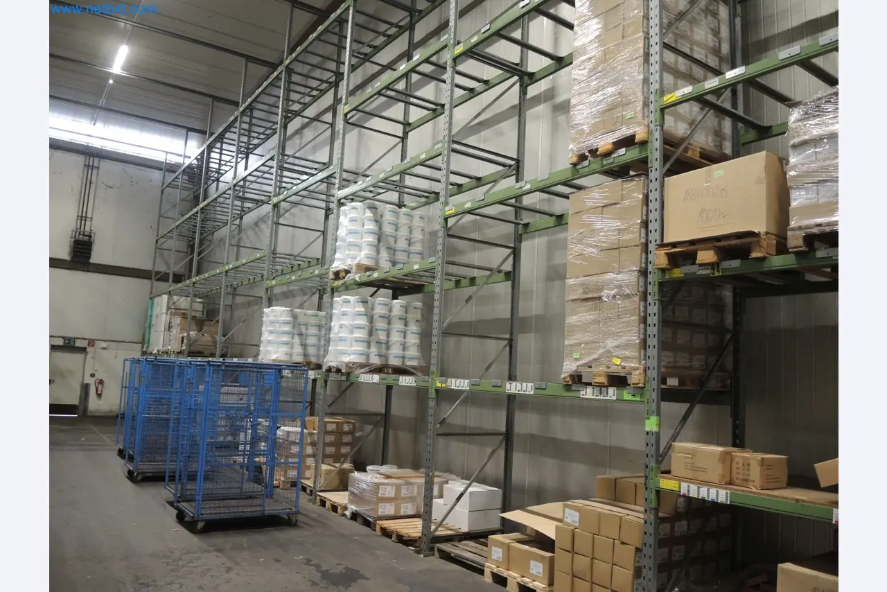 Machines for the production of insulation materials, EPS foam parts / particle foam components-1