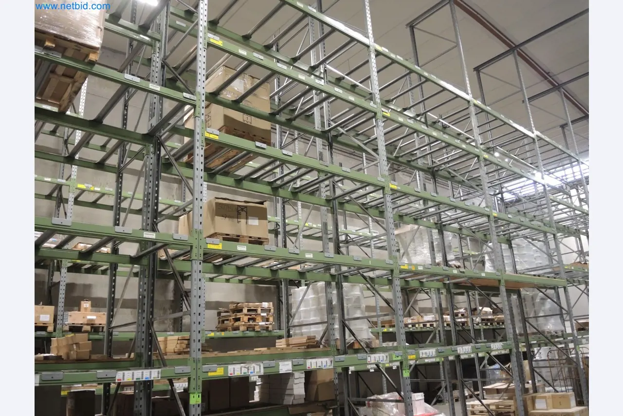 Machines for the production of insulation materials, EPS foam parts / particle foam components-2