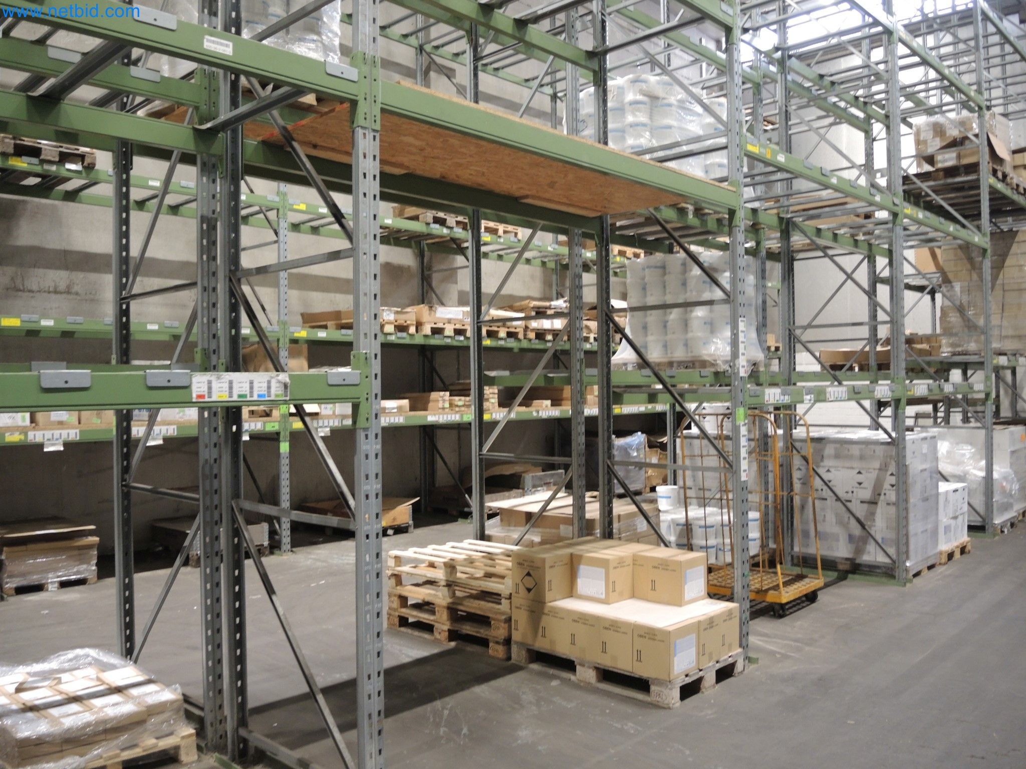 Machines for the production of insulation materials, EPS foam parts / particle foam components-3