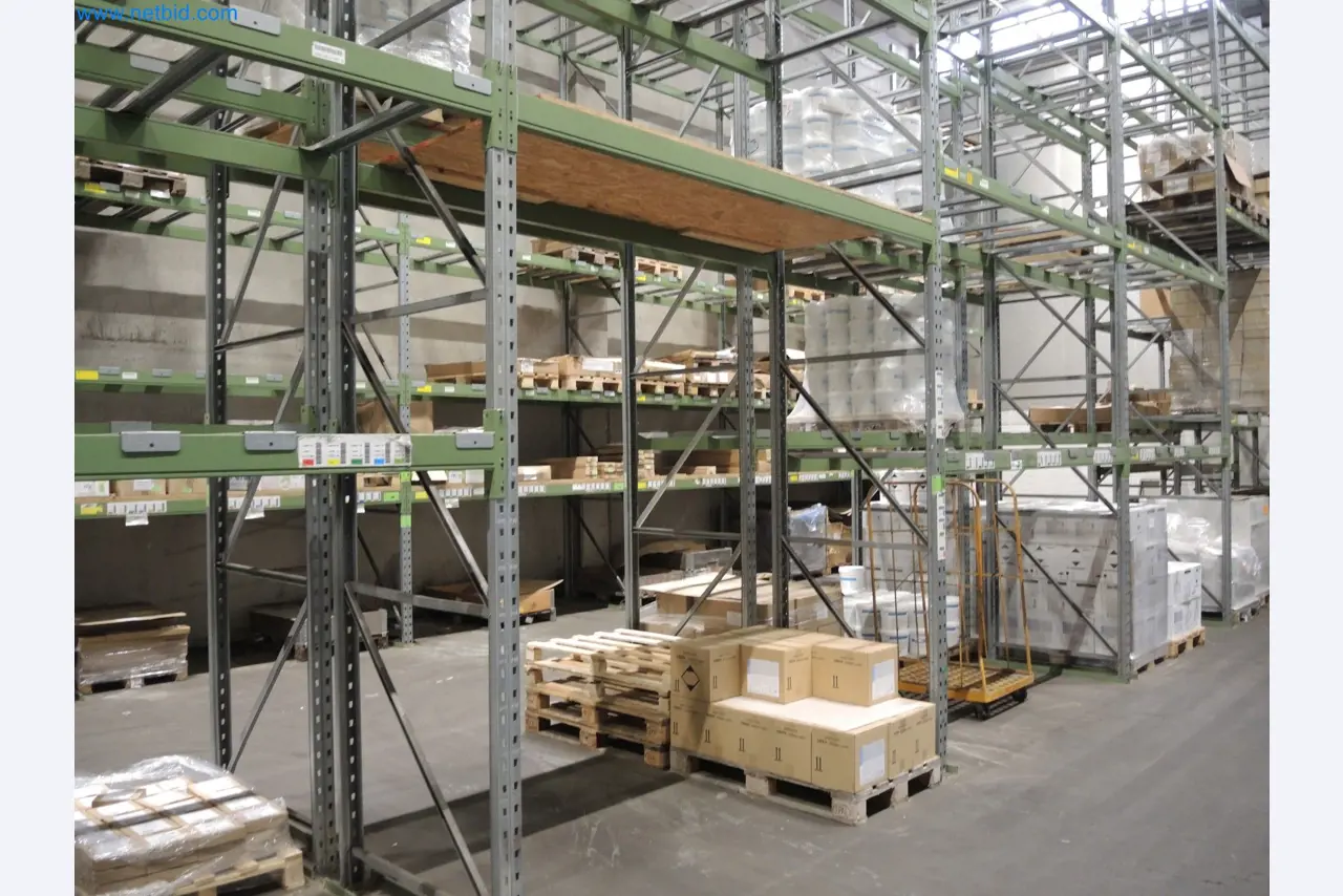 Machines for the production of insulation materials, EPS foam parts / particle foam components-3