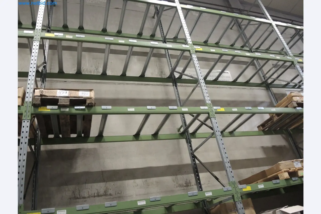 Machines for the production of insulation materials, EPS foam parts / particle foam components-4