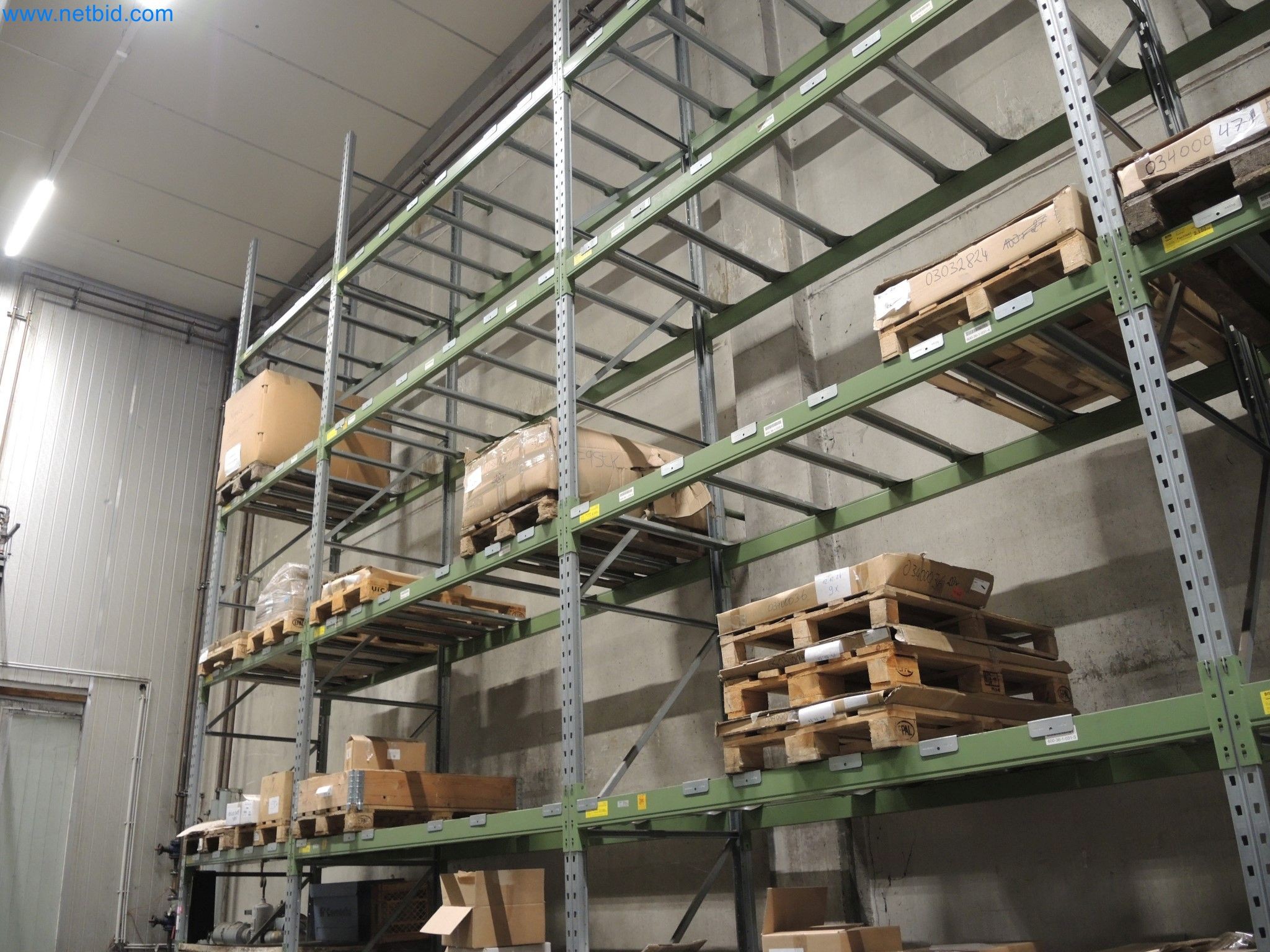 Machines for the production of insulation materials, EPS foam parts / particle foam components-6