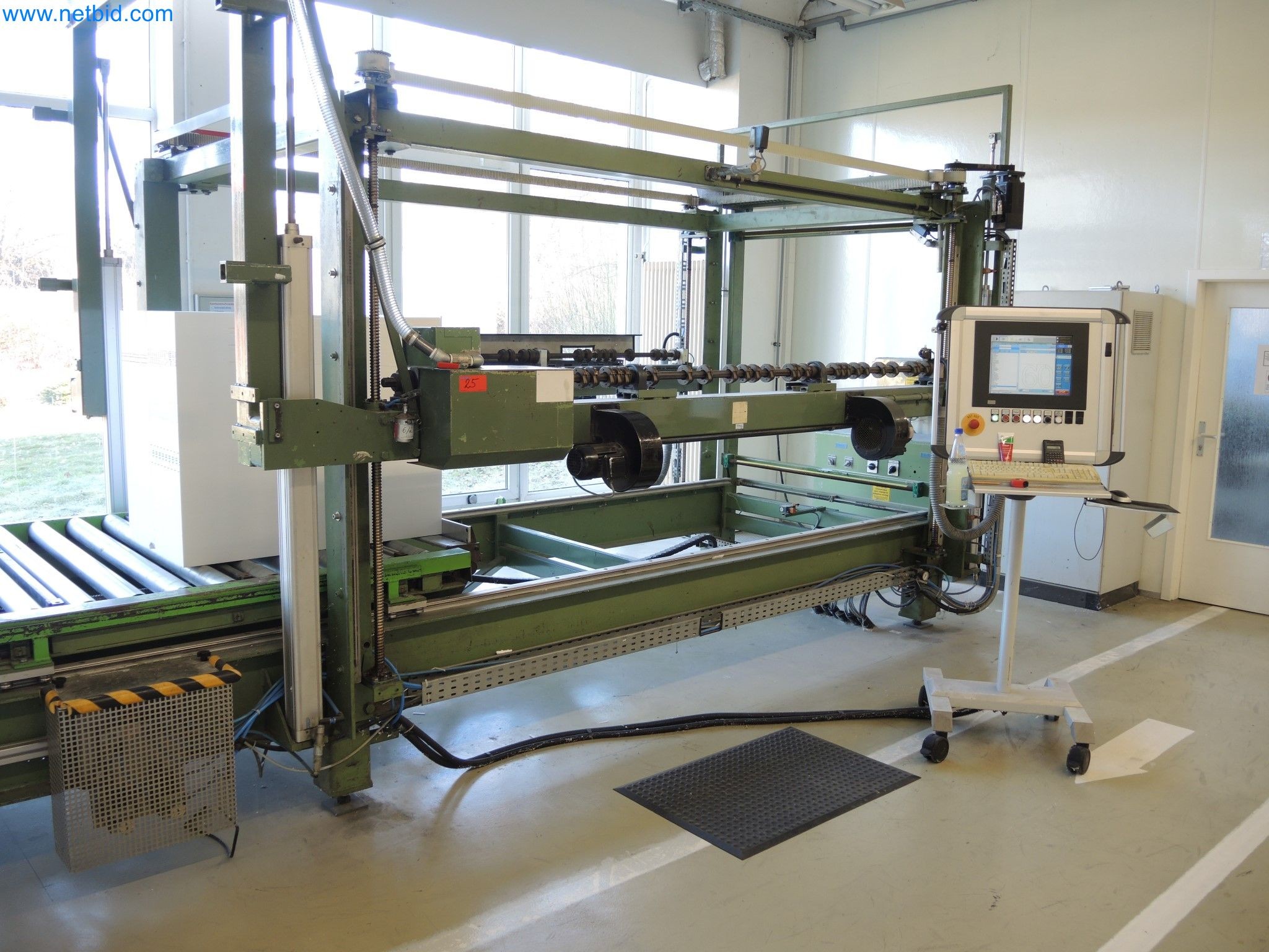 Machines for the production of insulation materials, EPS foam parts / particle foam components-1